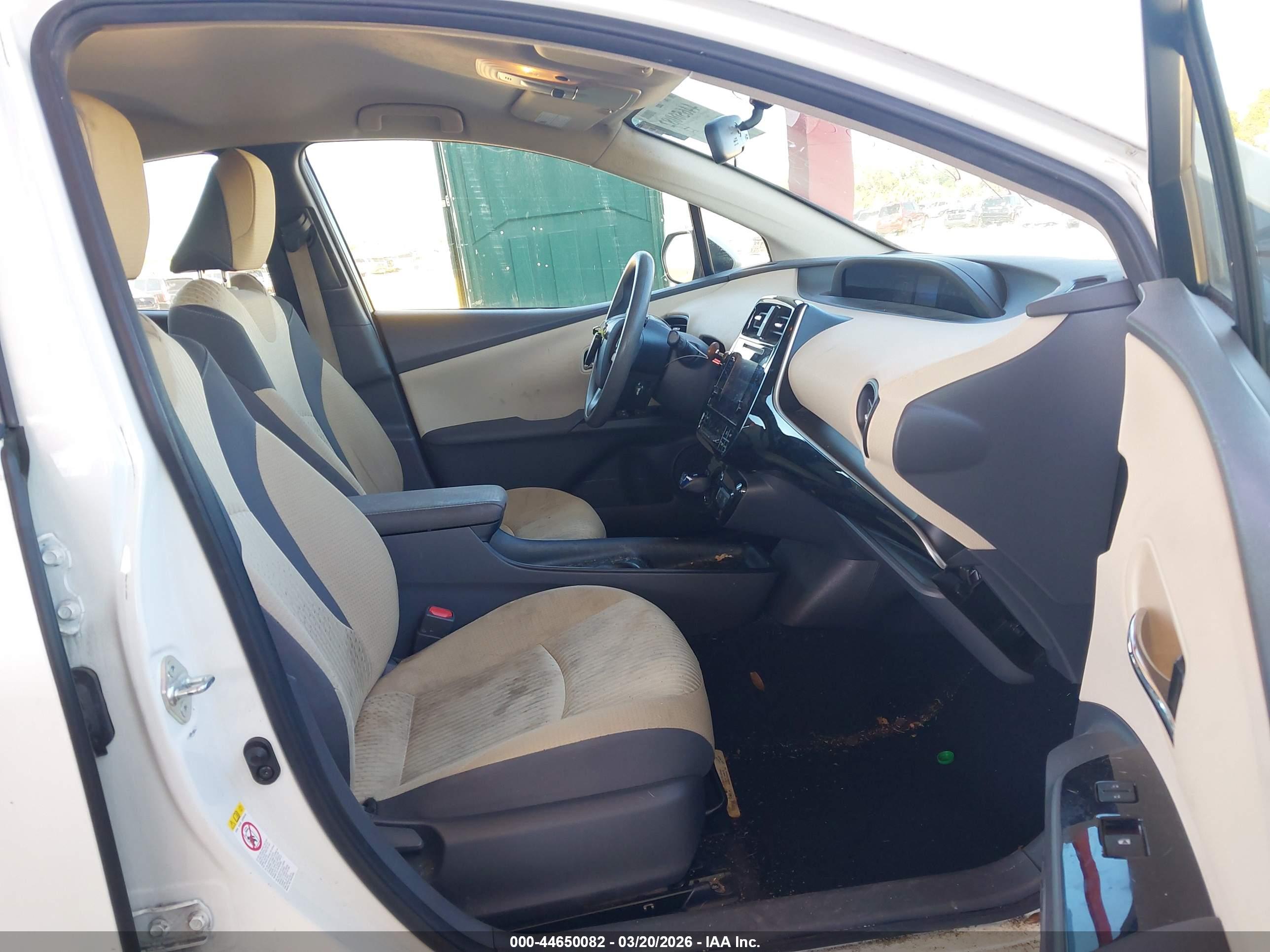 TOYOTA PRIUS image 5