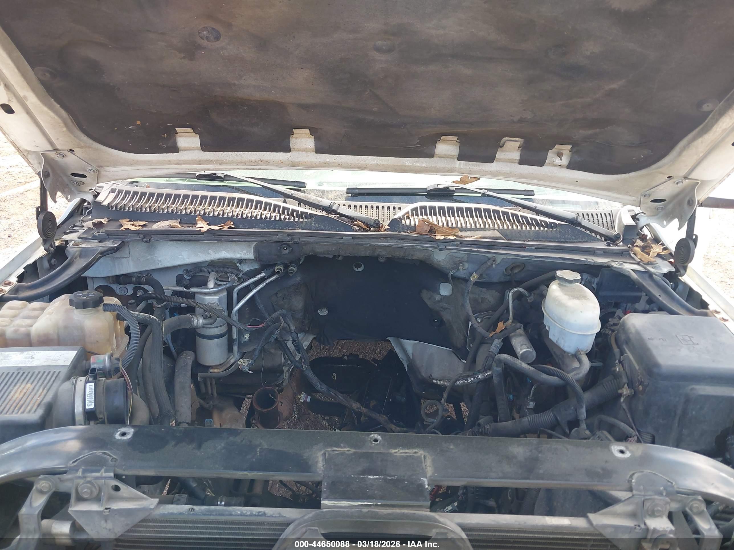 CHEVROLET TAHOE image 10