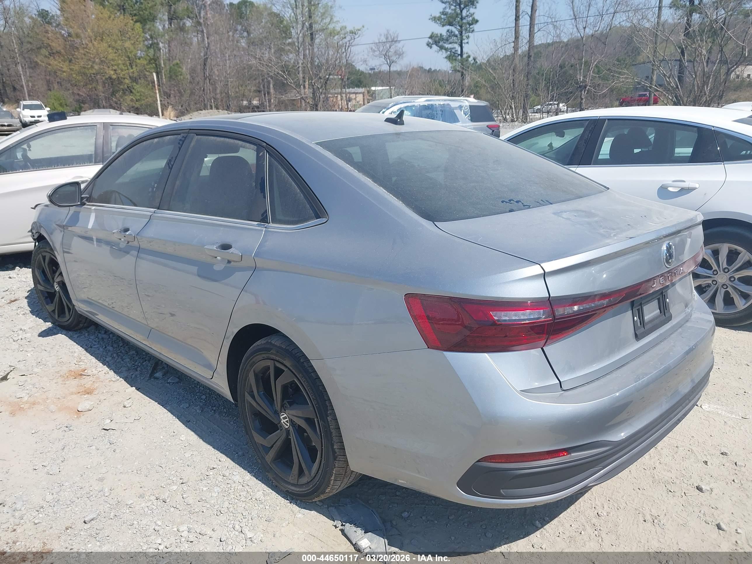 VOLKSWAGEN JETTA image 3
