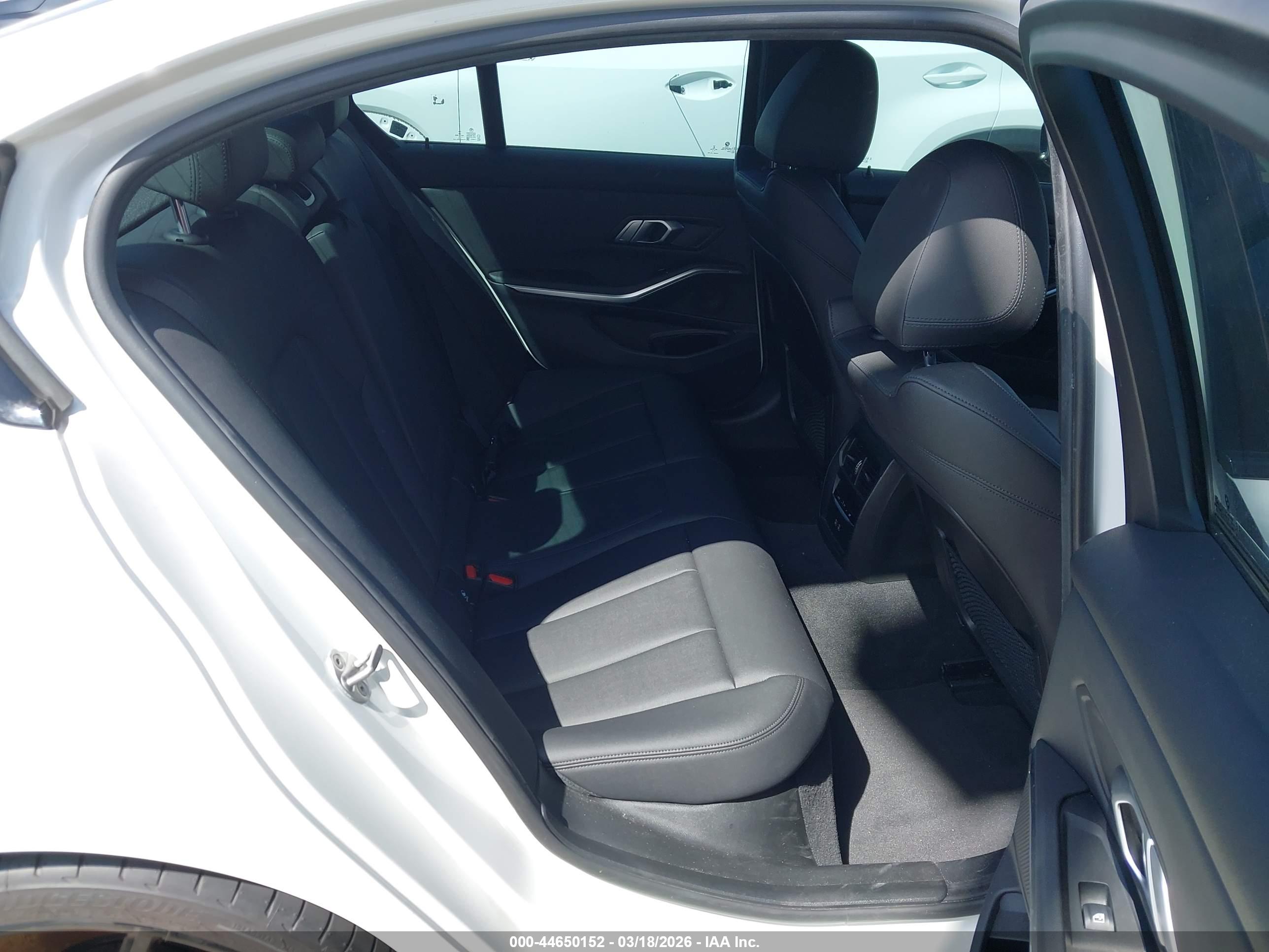 BMW M340I image 8