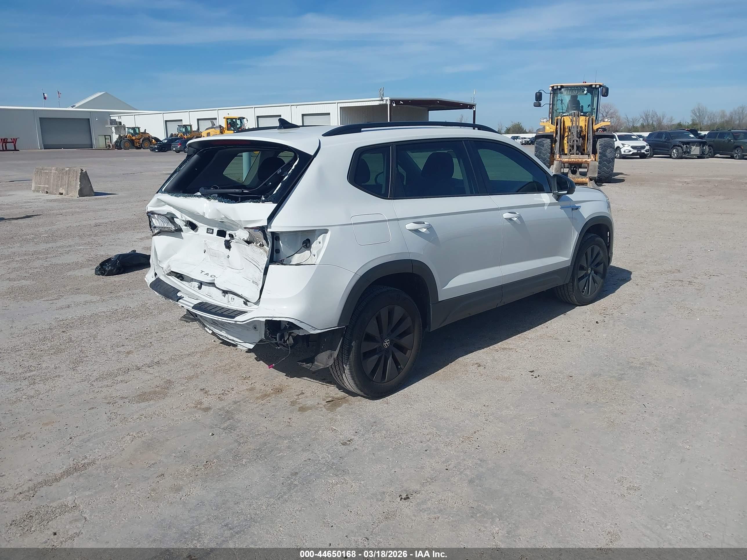 VOLKSWAGEN TAOS image 4