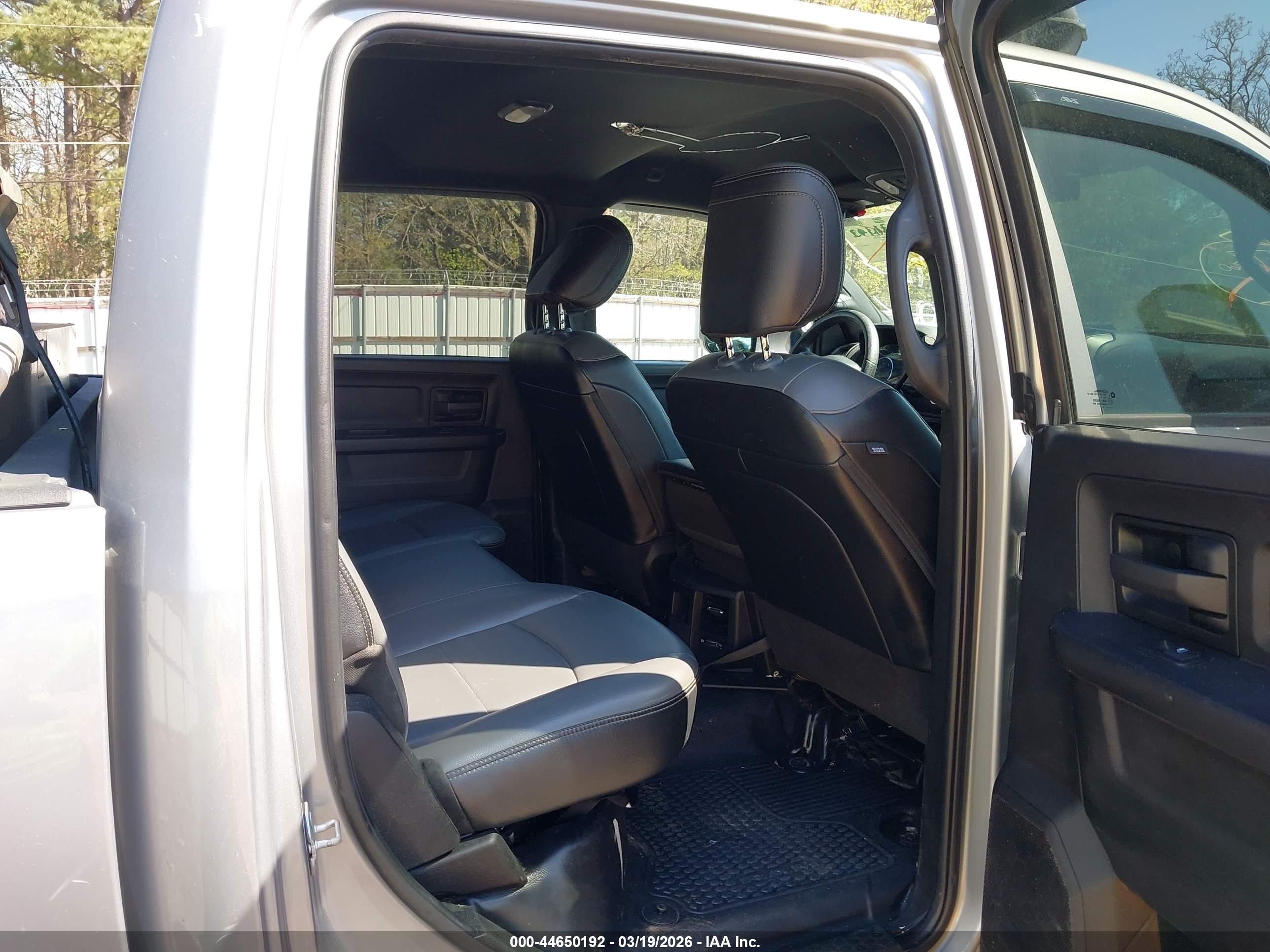 RAM 3500 image 8