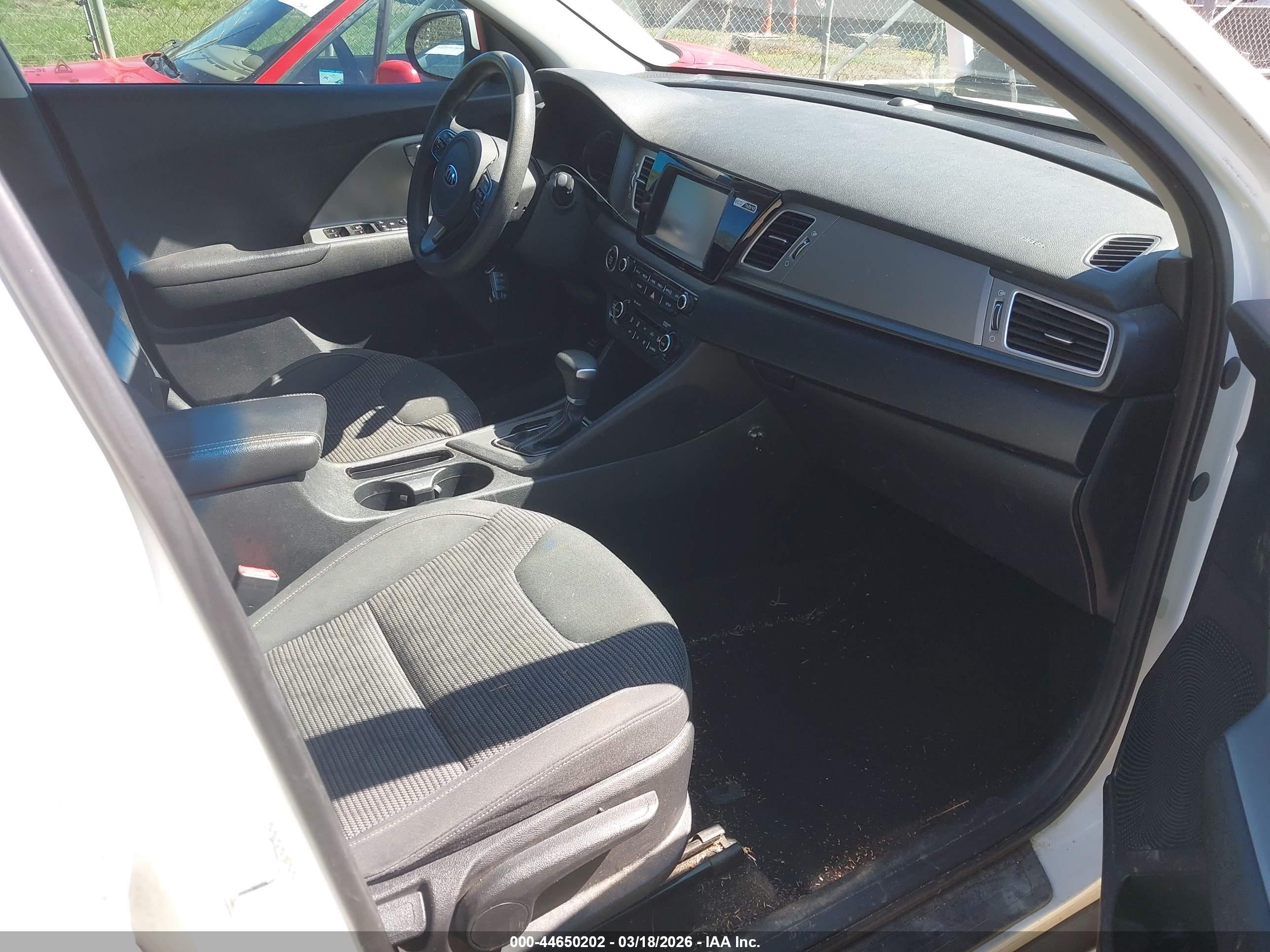 KIA NIRO image 5