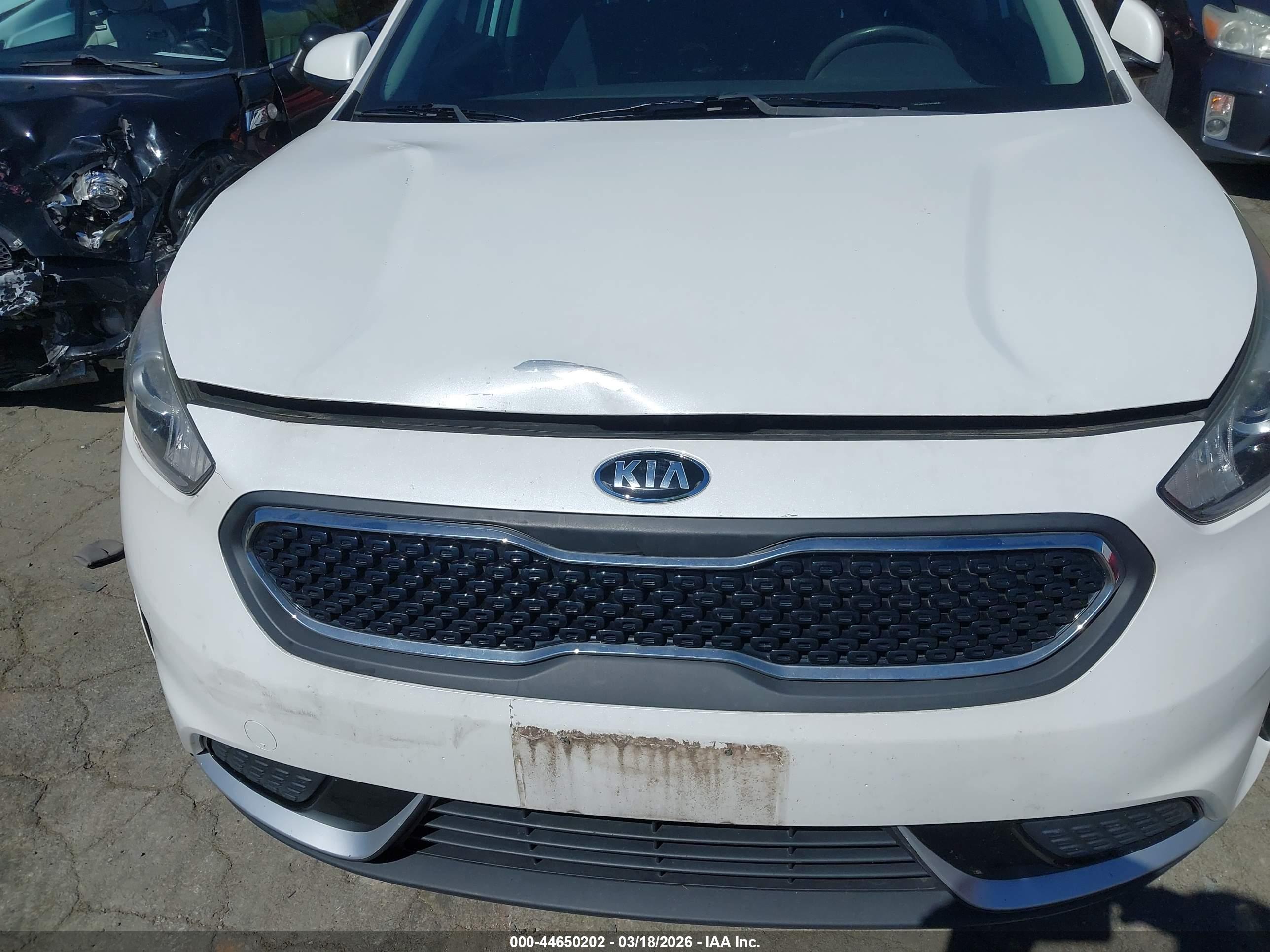 KIA NIRO image 6