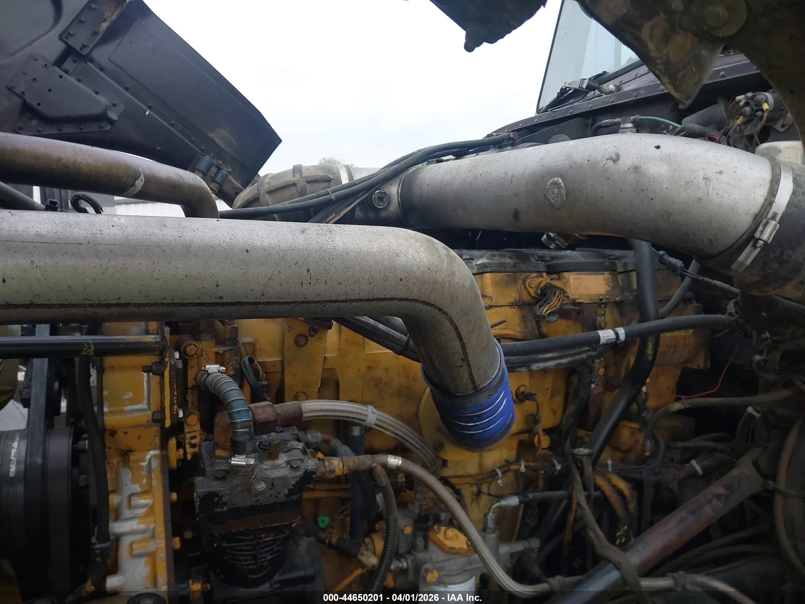 PETERBILT 379 image 10
