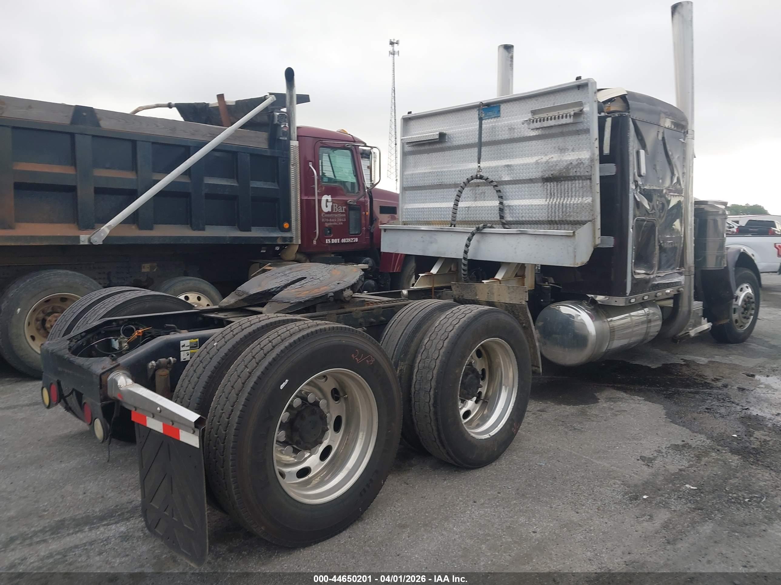 PETERBILT 379 image 4