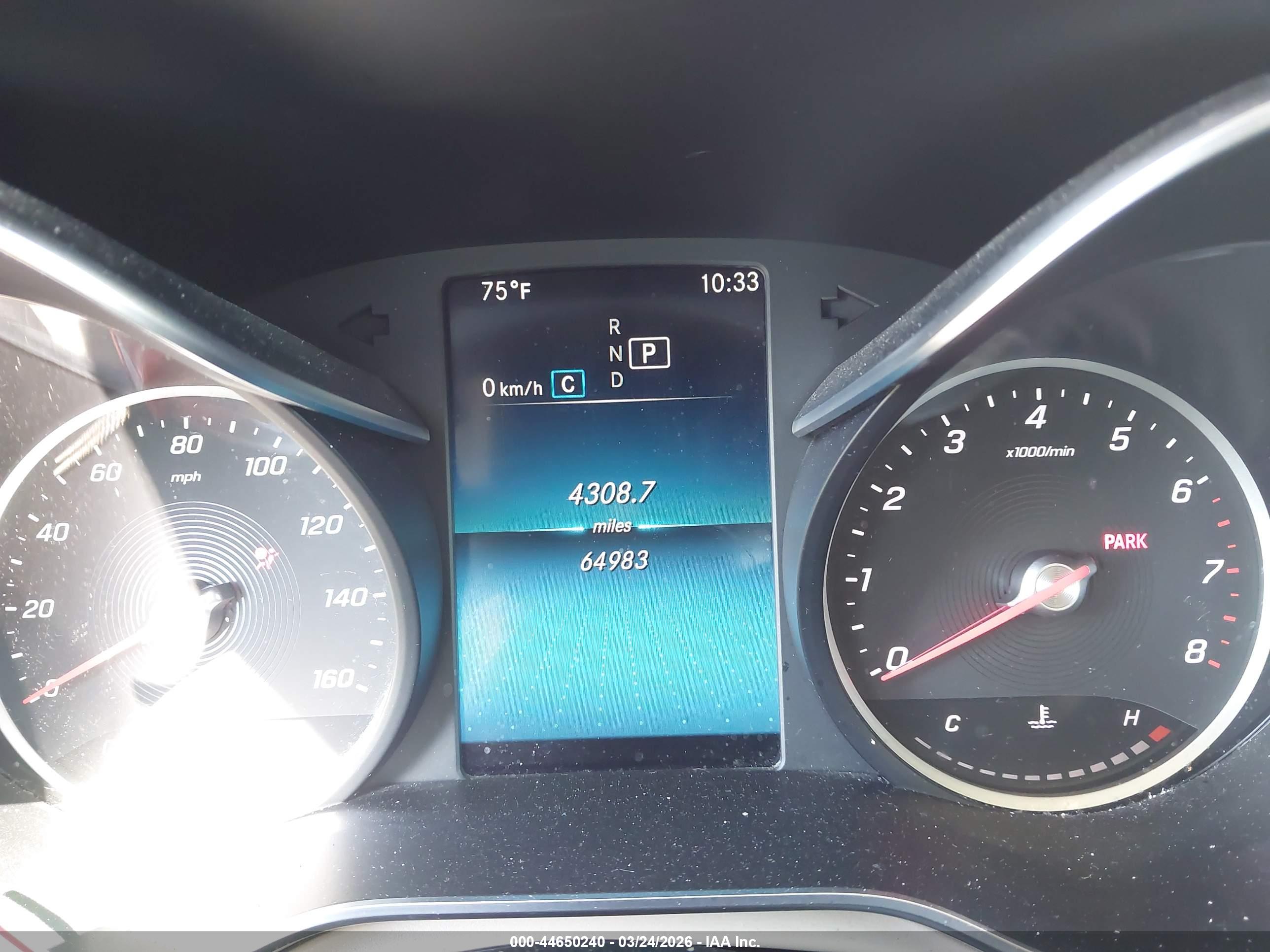 MERCEDES-BENZ GLC image 7