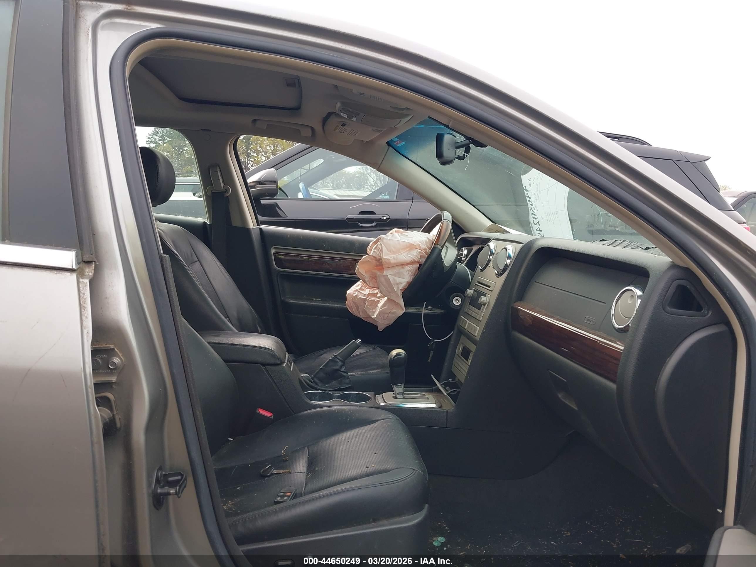 LINCOLN MKZ image 5