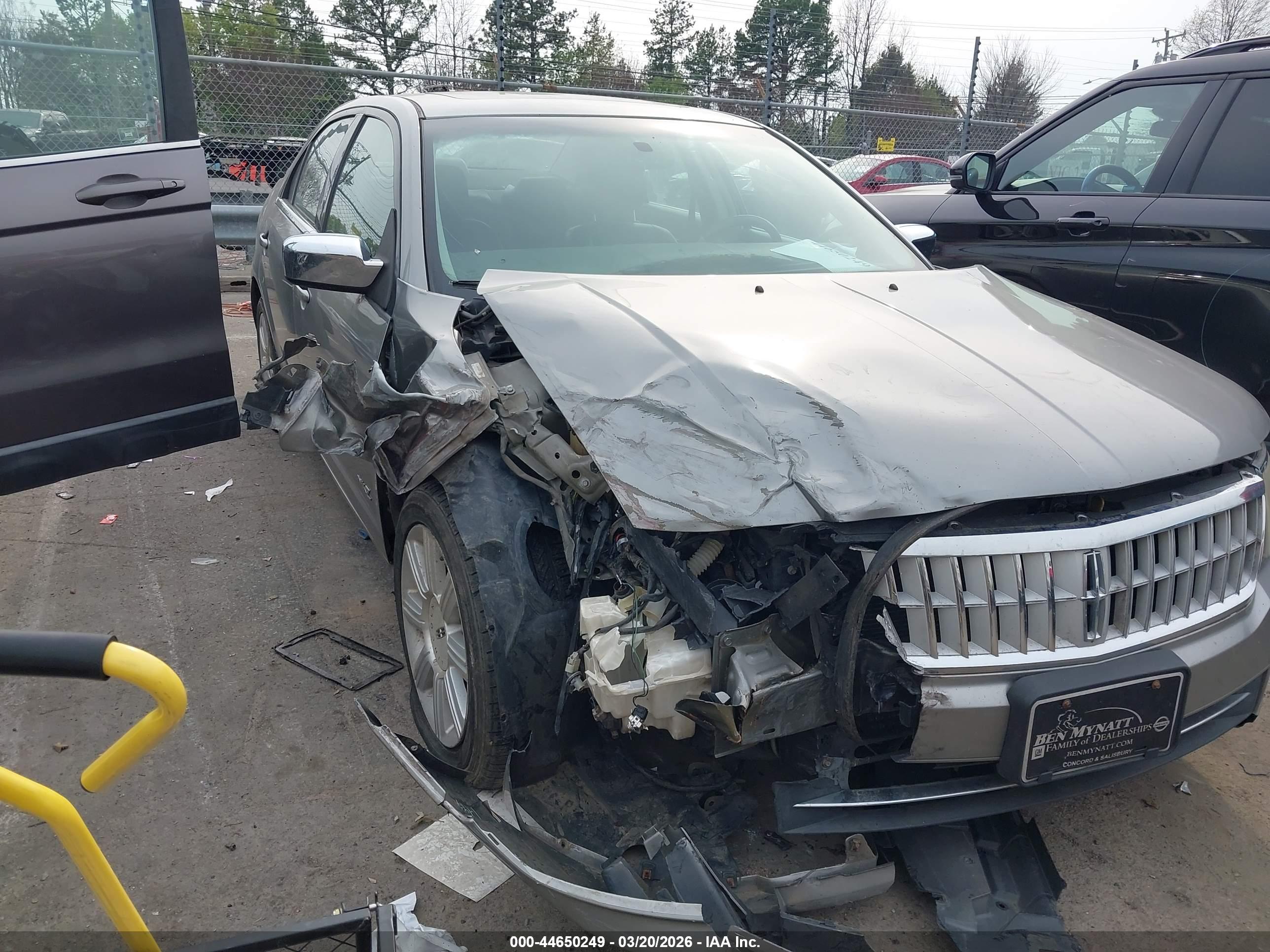 LINCOLN MKZ image 6
