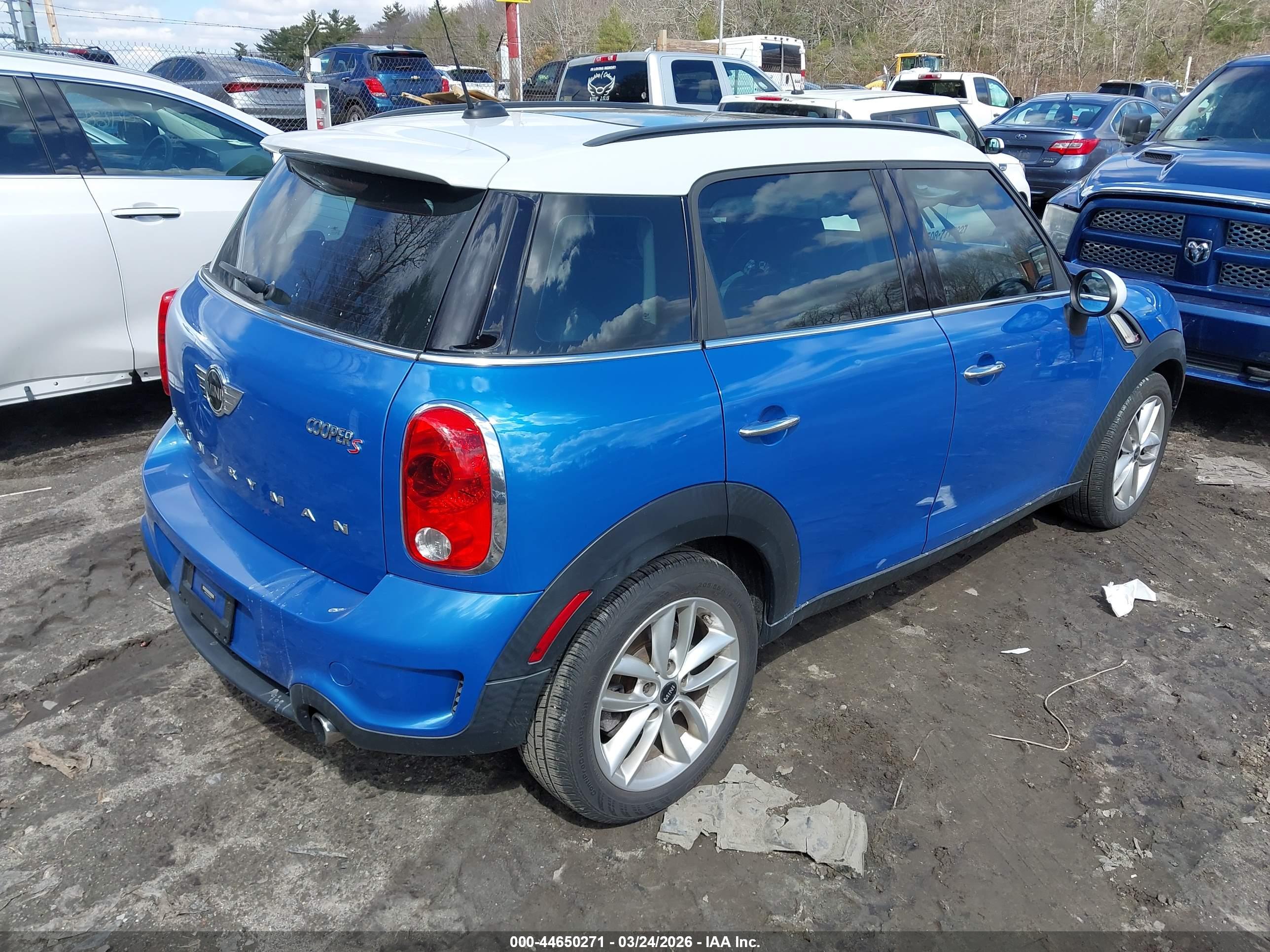 MINI COUNTRYMAN image 4