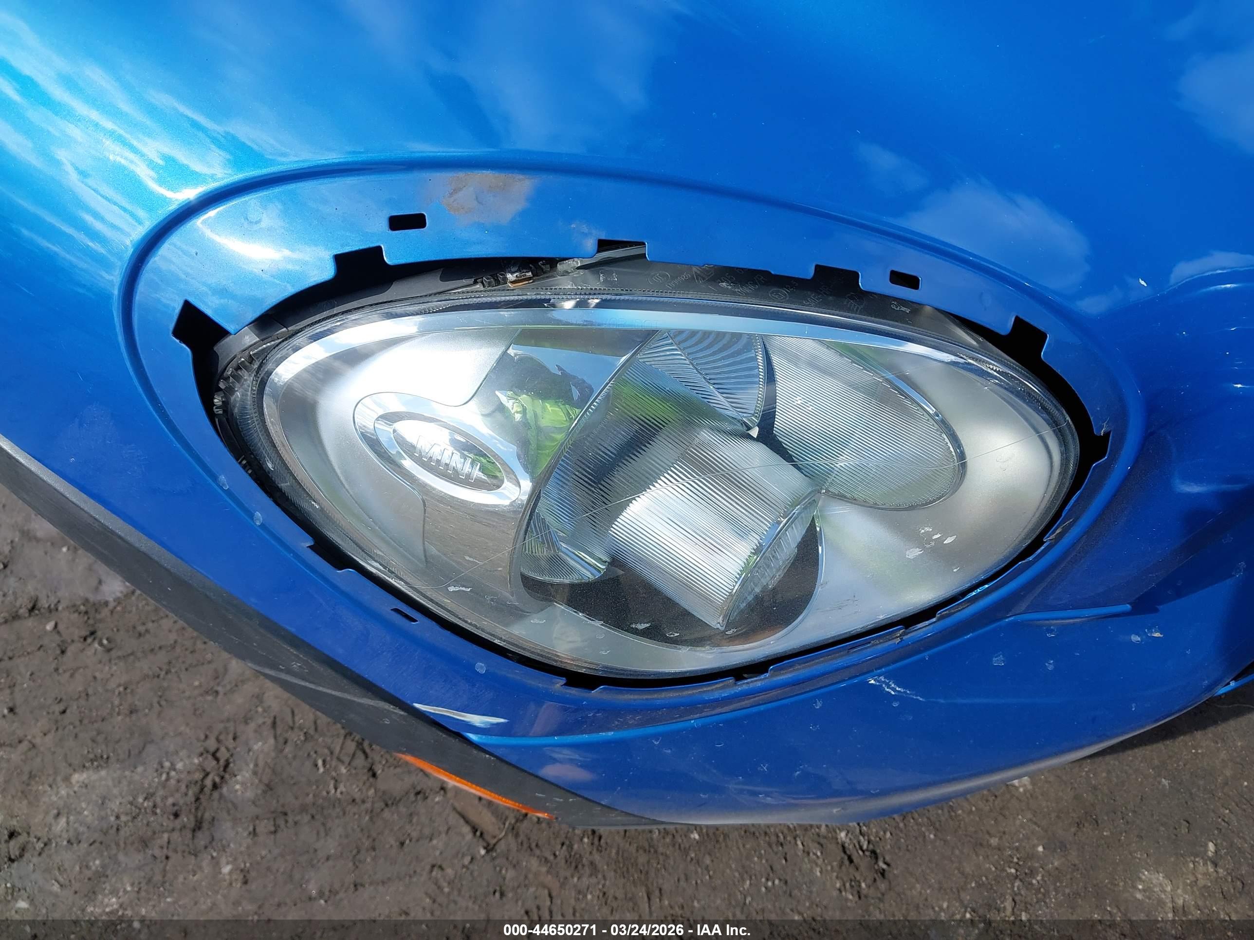 MINI COUNTRYMAN image 6