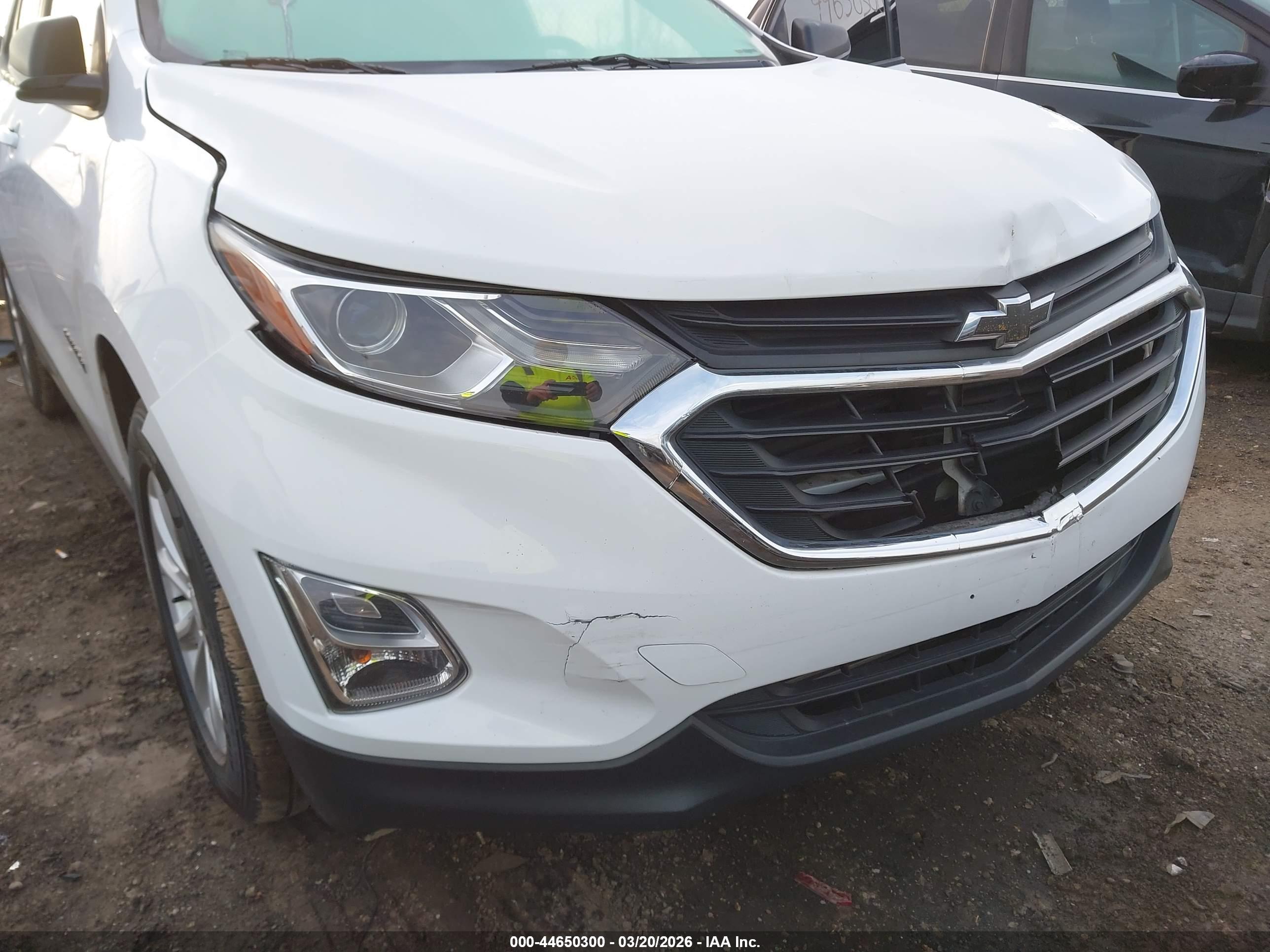 CHEVROLET EQUINOX image 6