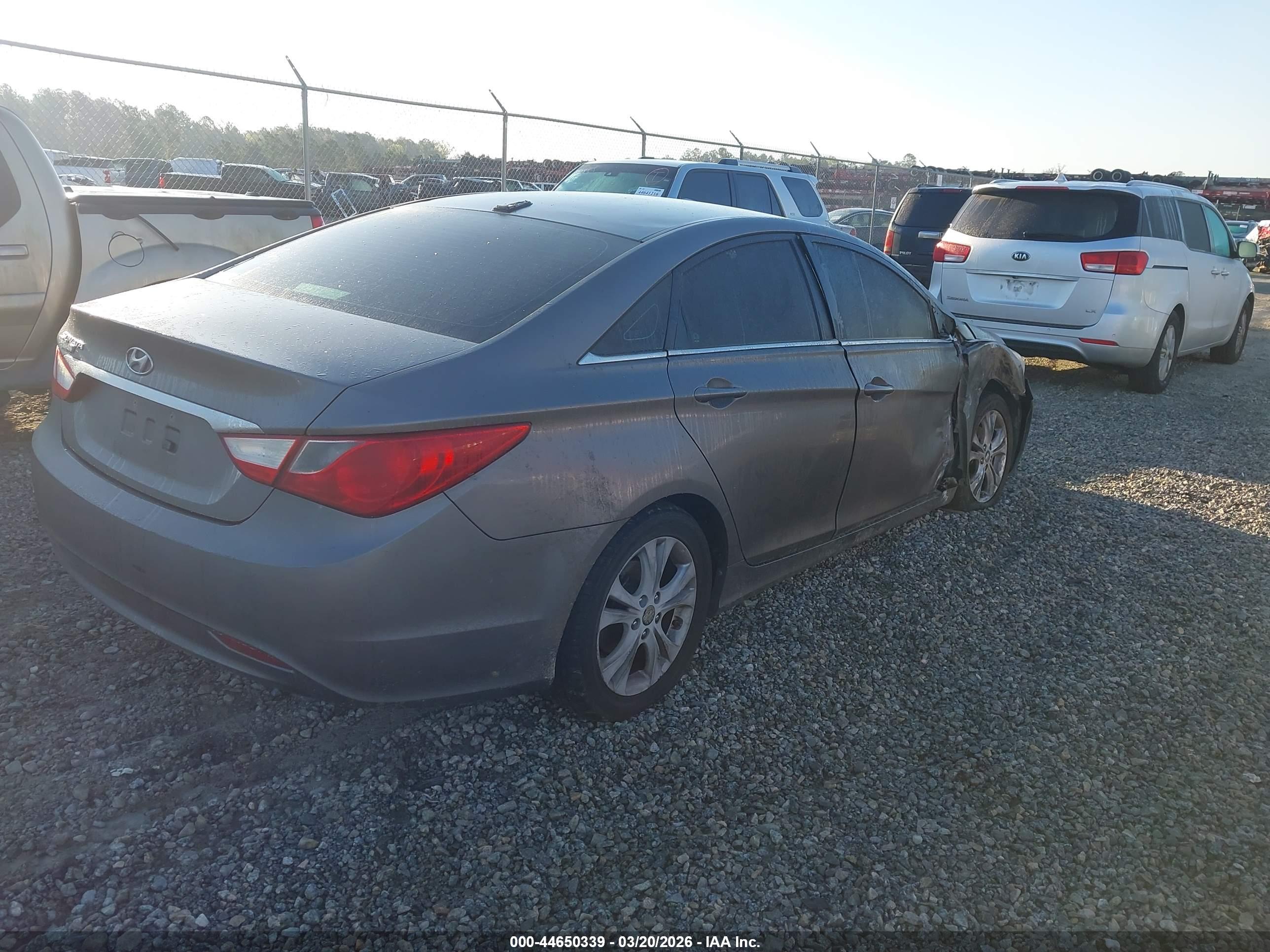 HYUNDAI SONATA image 4