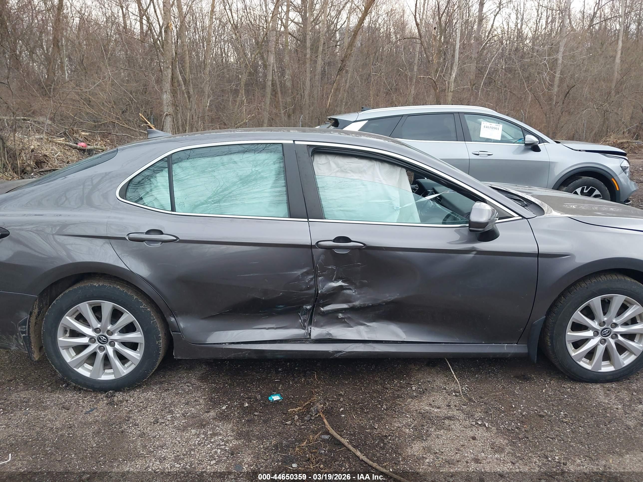 TOYOTA CAMRY image 6