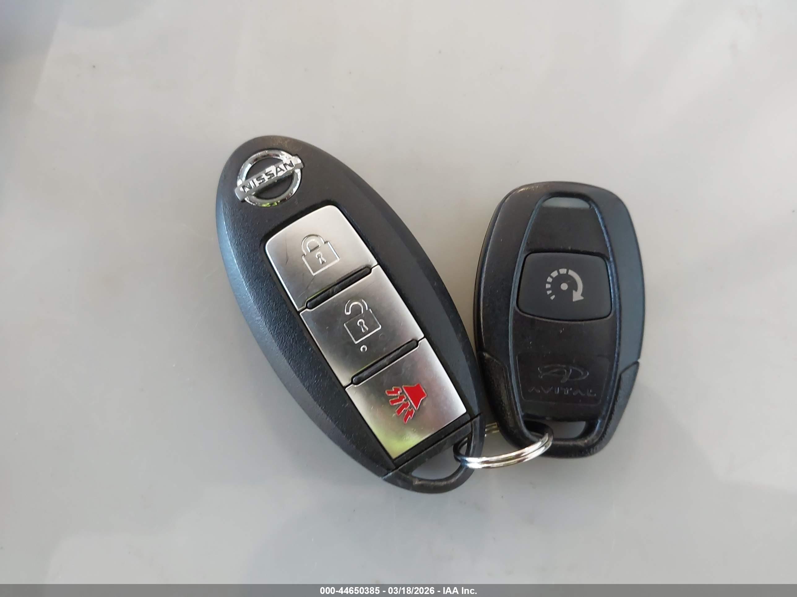 NISSAN ROGUE image 11