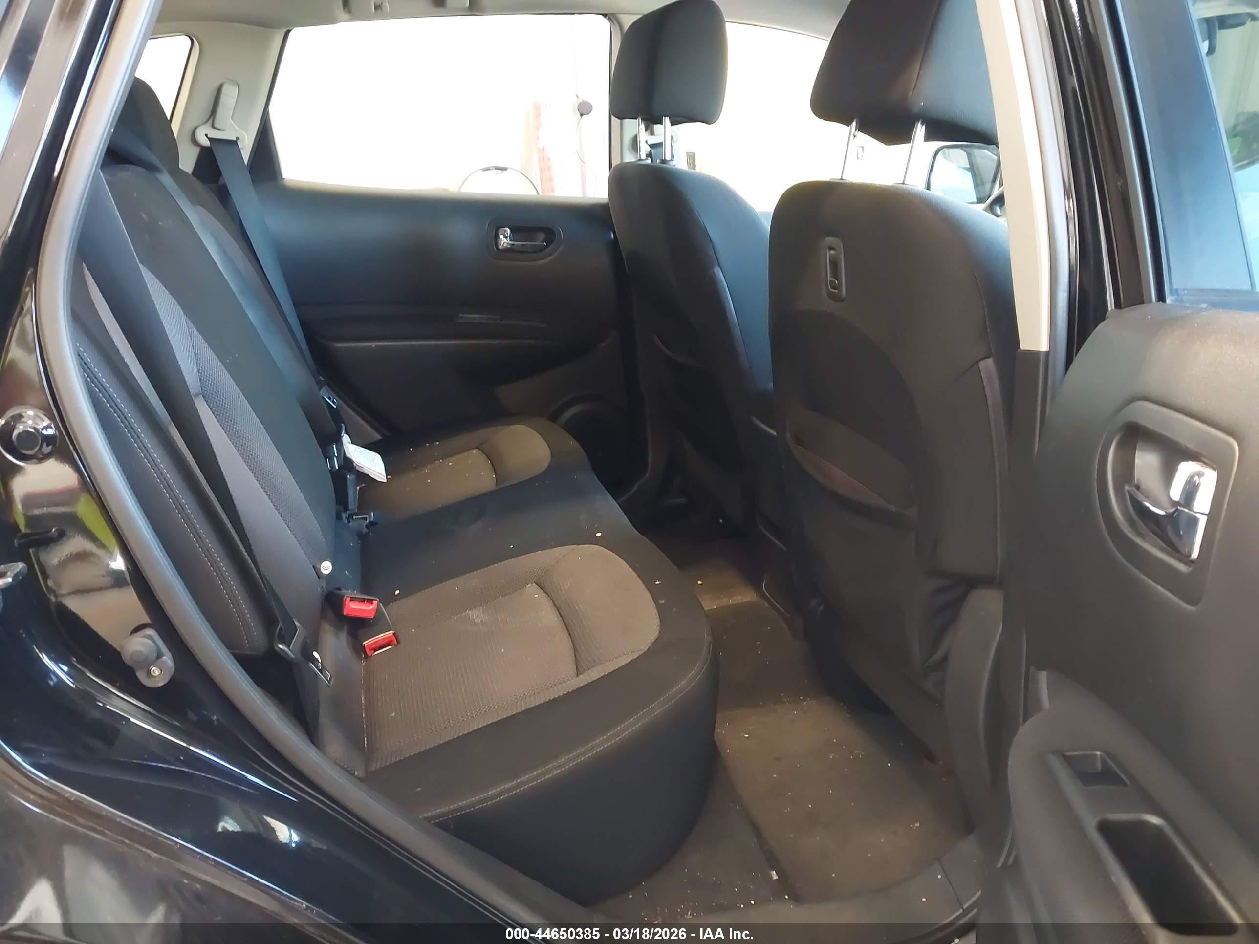 NISSAN ROGUE image 8