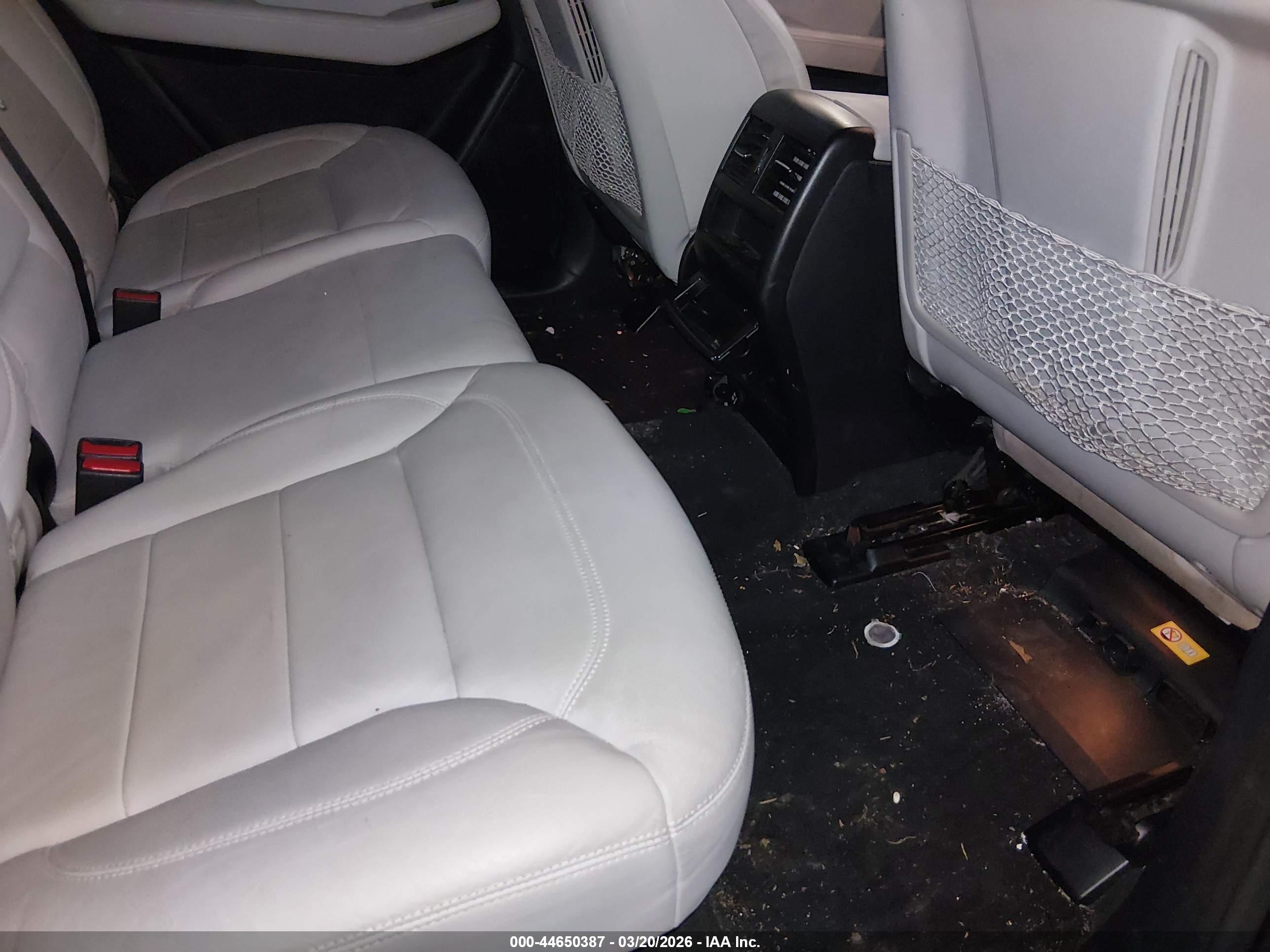 MERCEDES-BENZ ML image 8