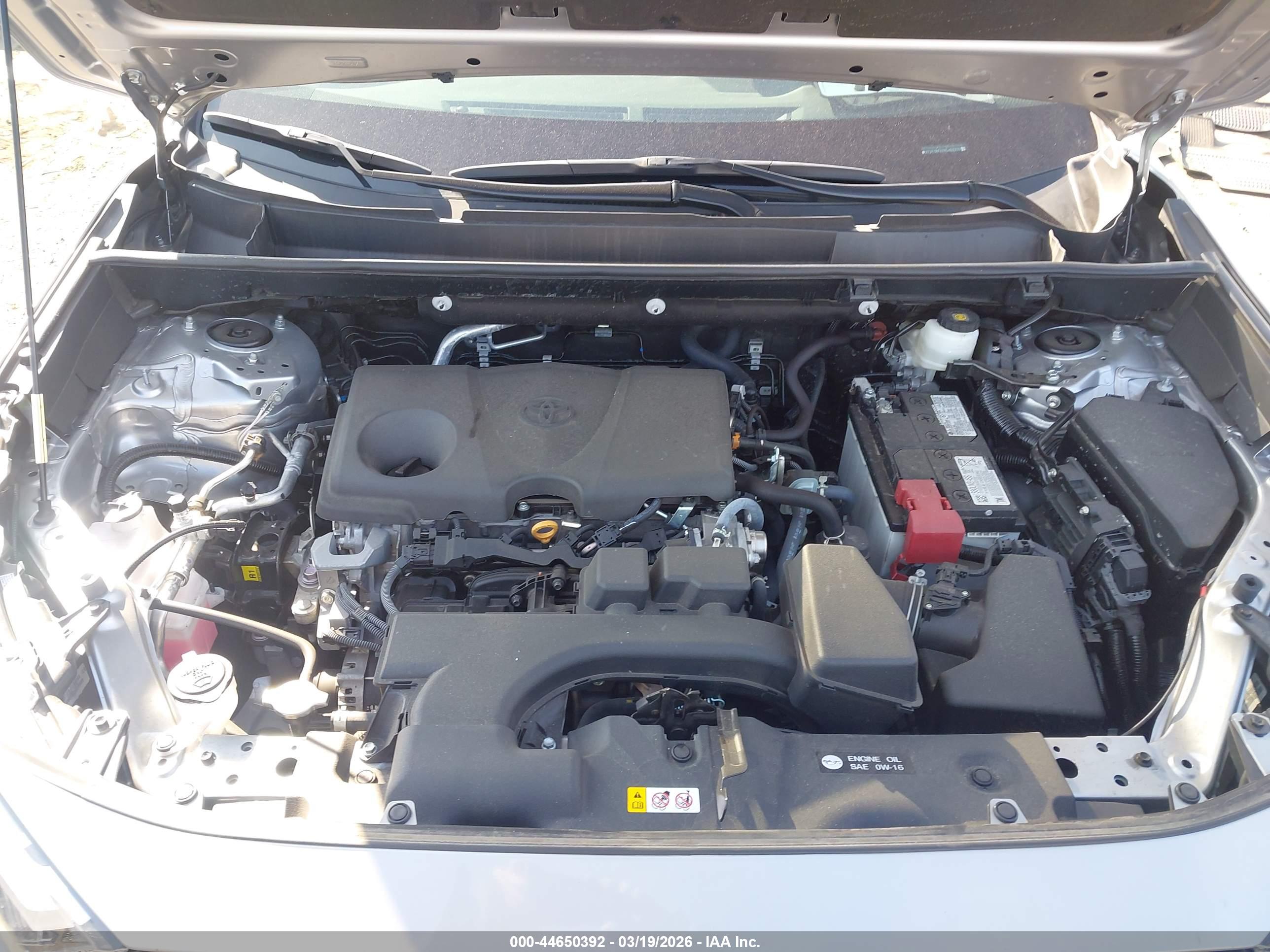 TOYOTA RAV4 image 10