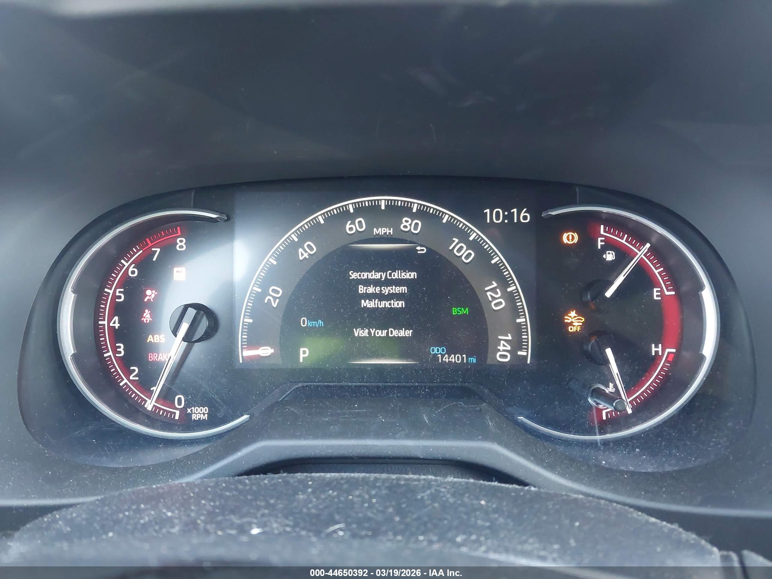 TOYOTA RAV4 image 7