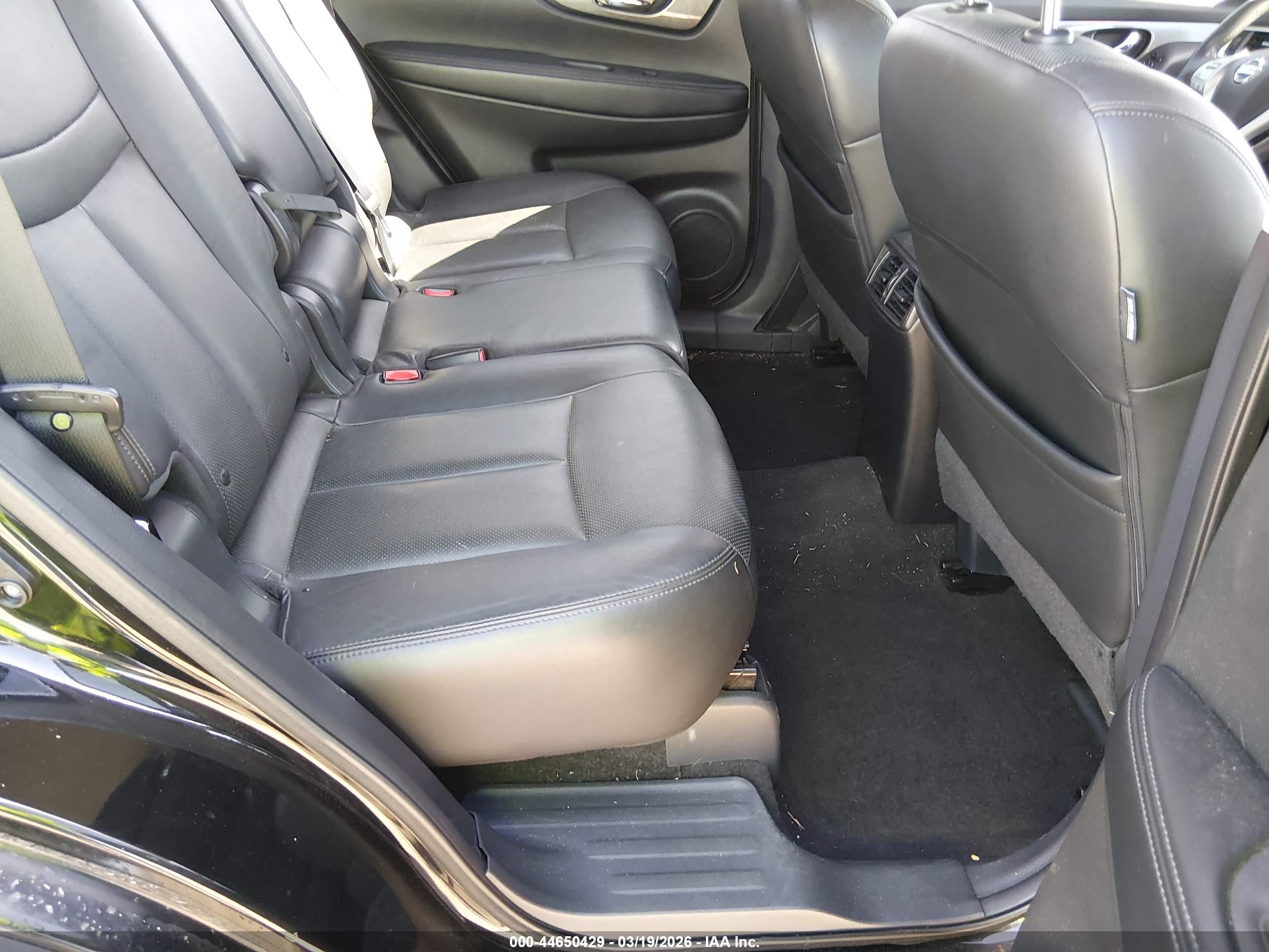 NISSAN ROGUE image 8