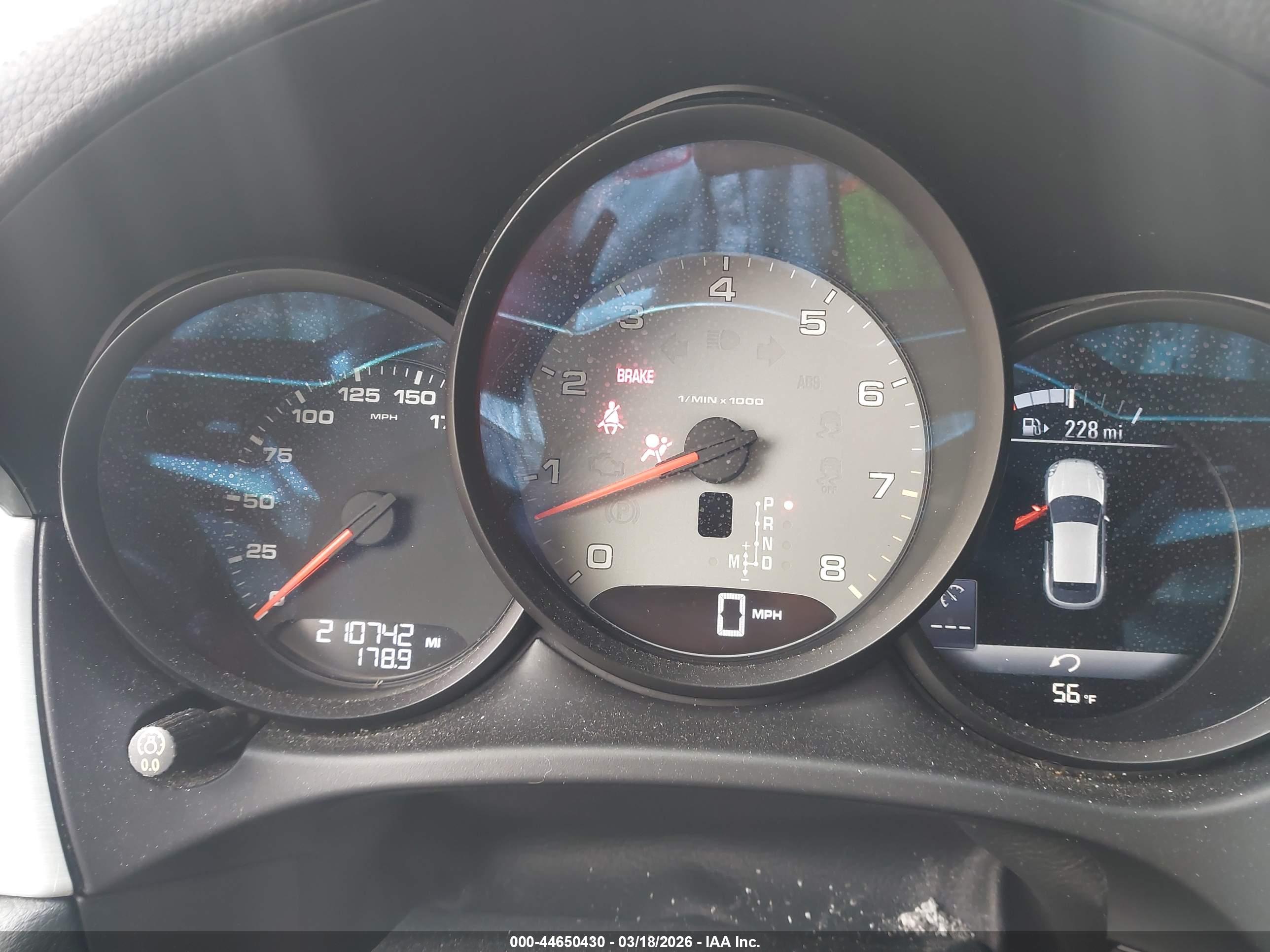 PORSCHE MACAN image 7
