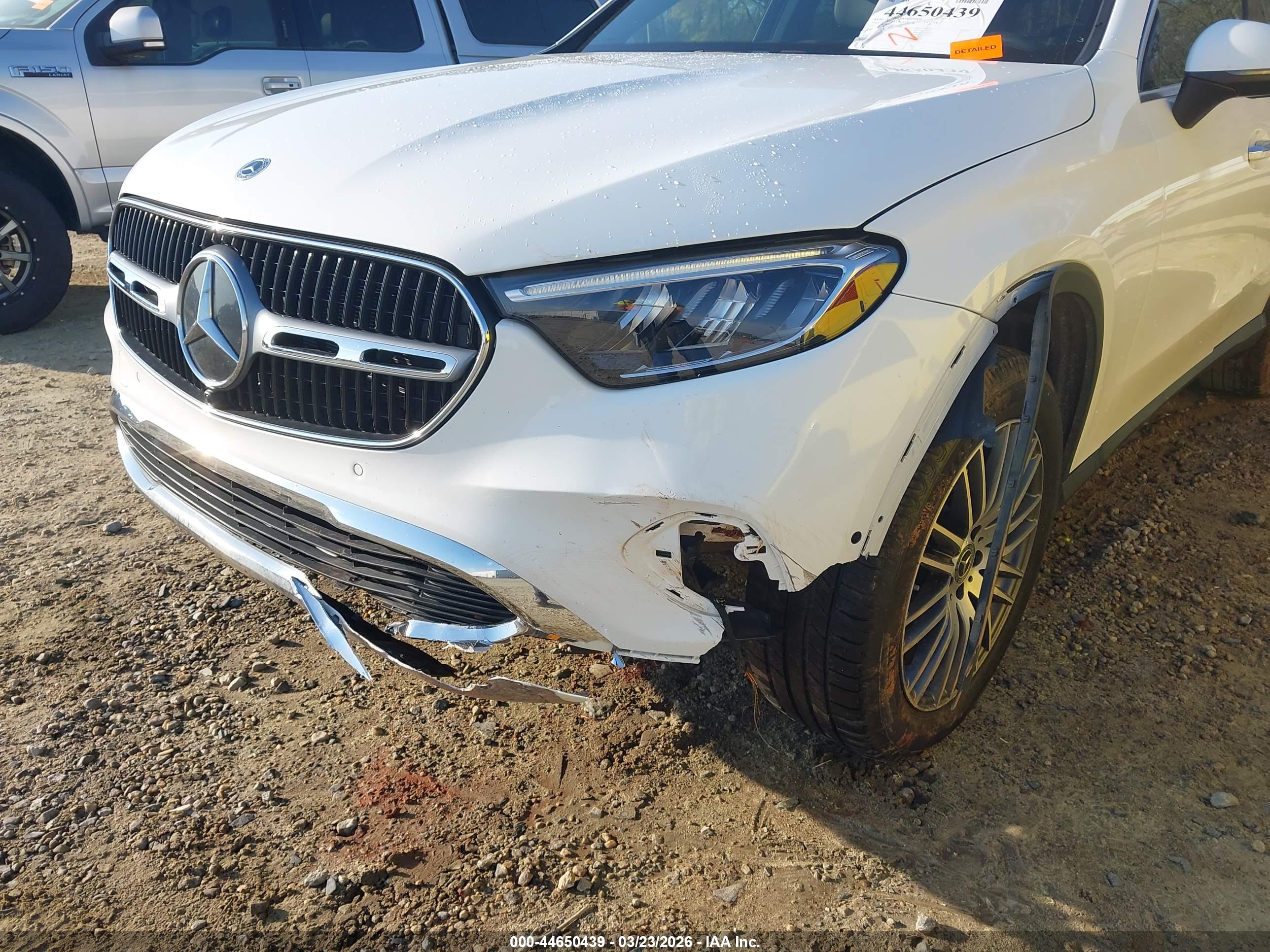 MERCEDES-BENZ GLC image 6