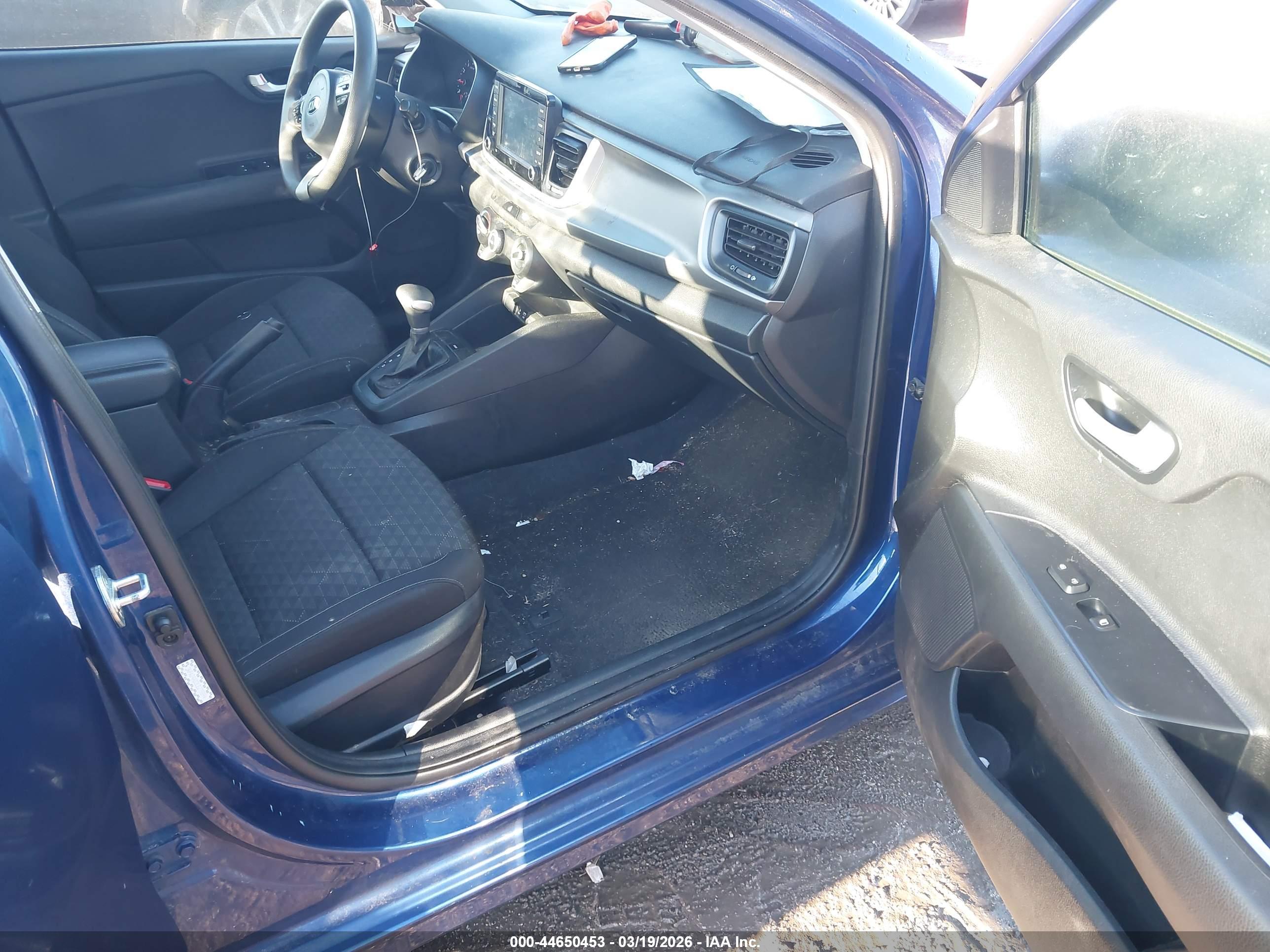 KIA RIO image 5