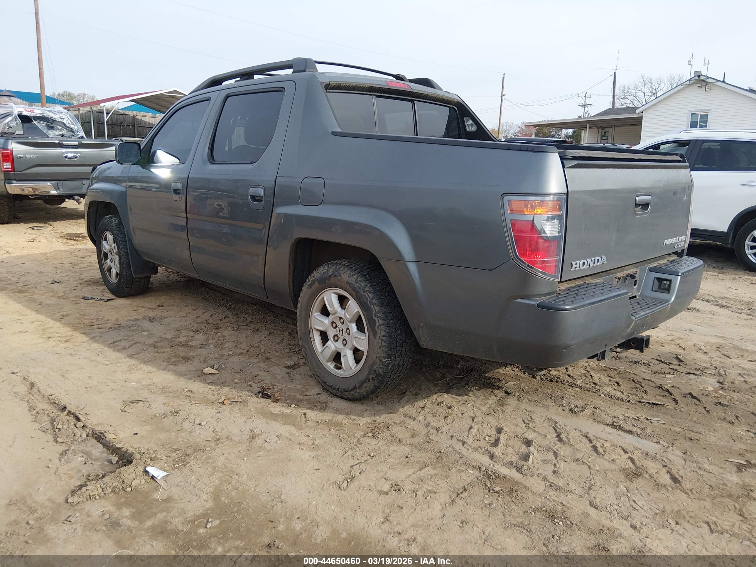 HONDA RIDGELINE image 3