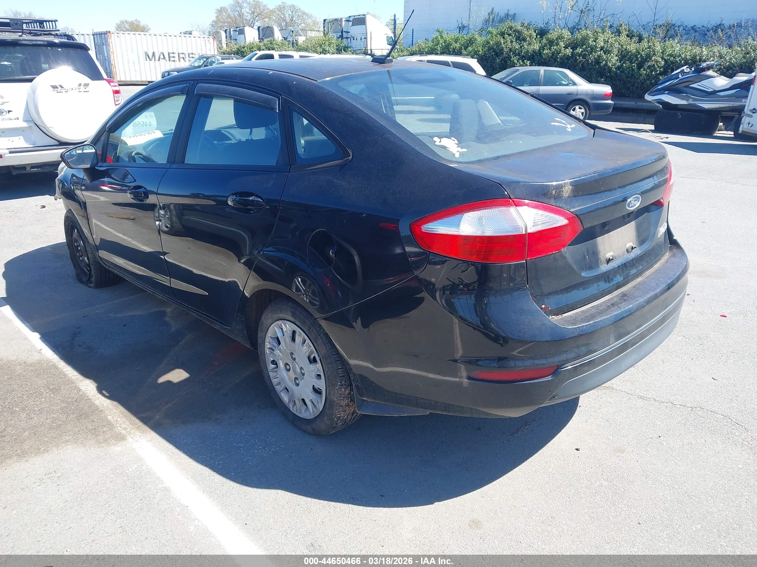 FORD FIESTA image 3