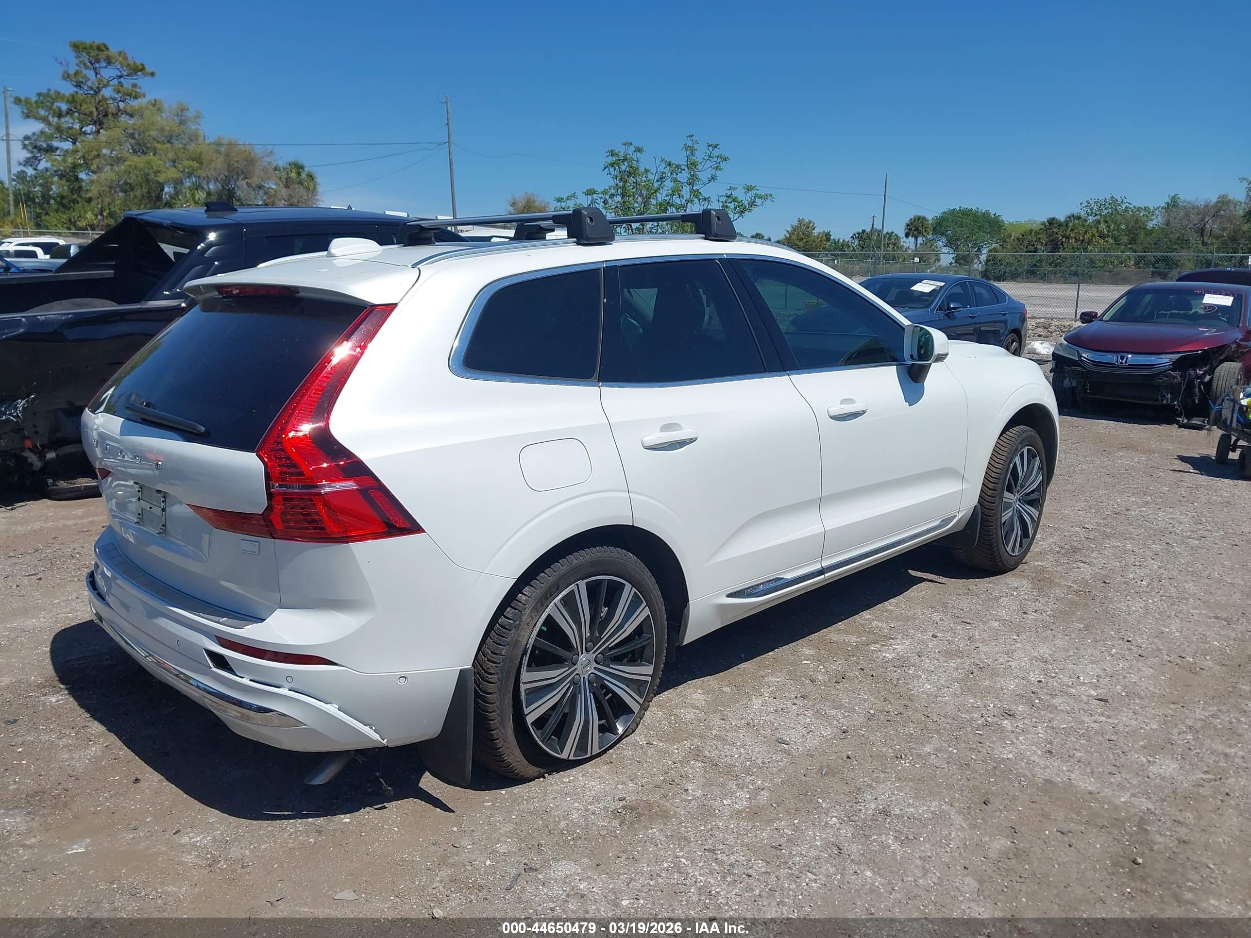 VOLVO XC60 image 4
