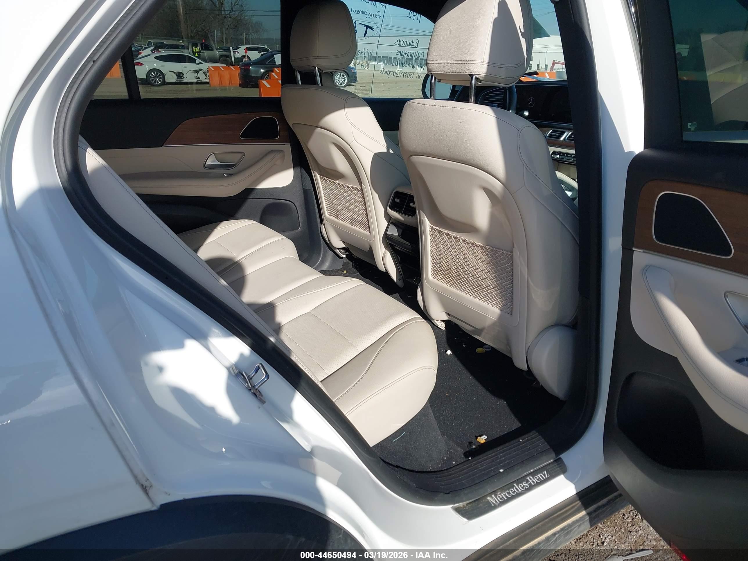 MERCEDES-BENZ GLE image 8