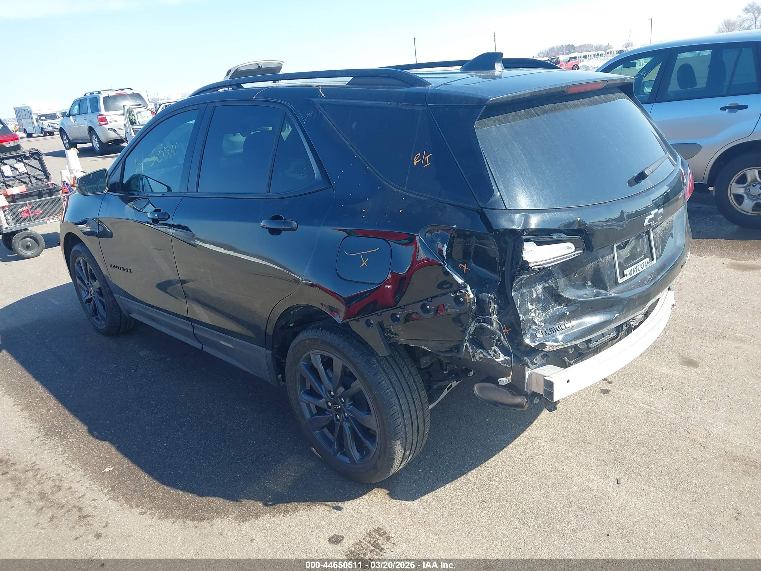 CHEVROLET EQUINOX image 3