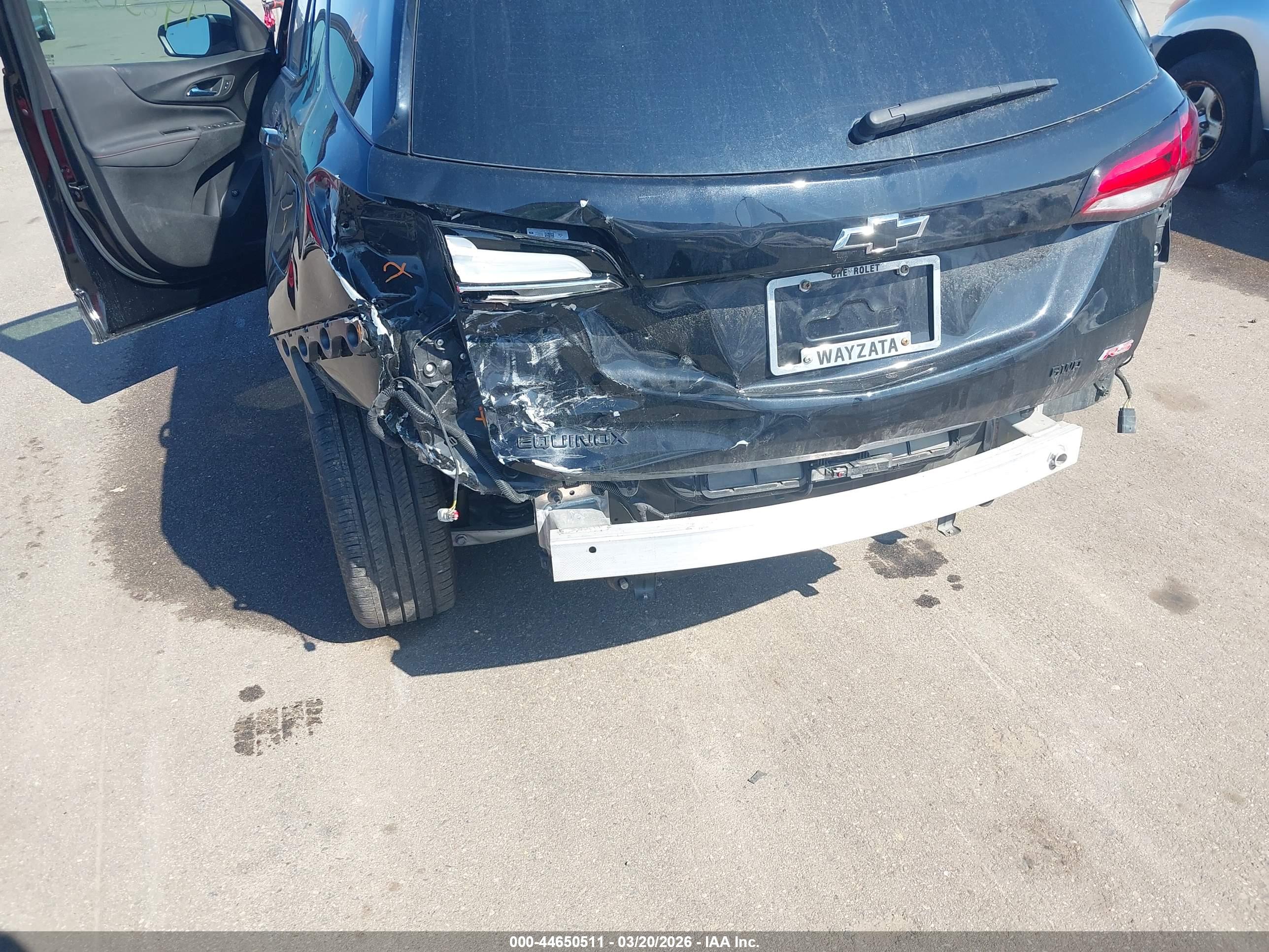 CHEVROLET EQUINOX image 6
