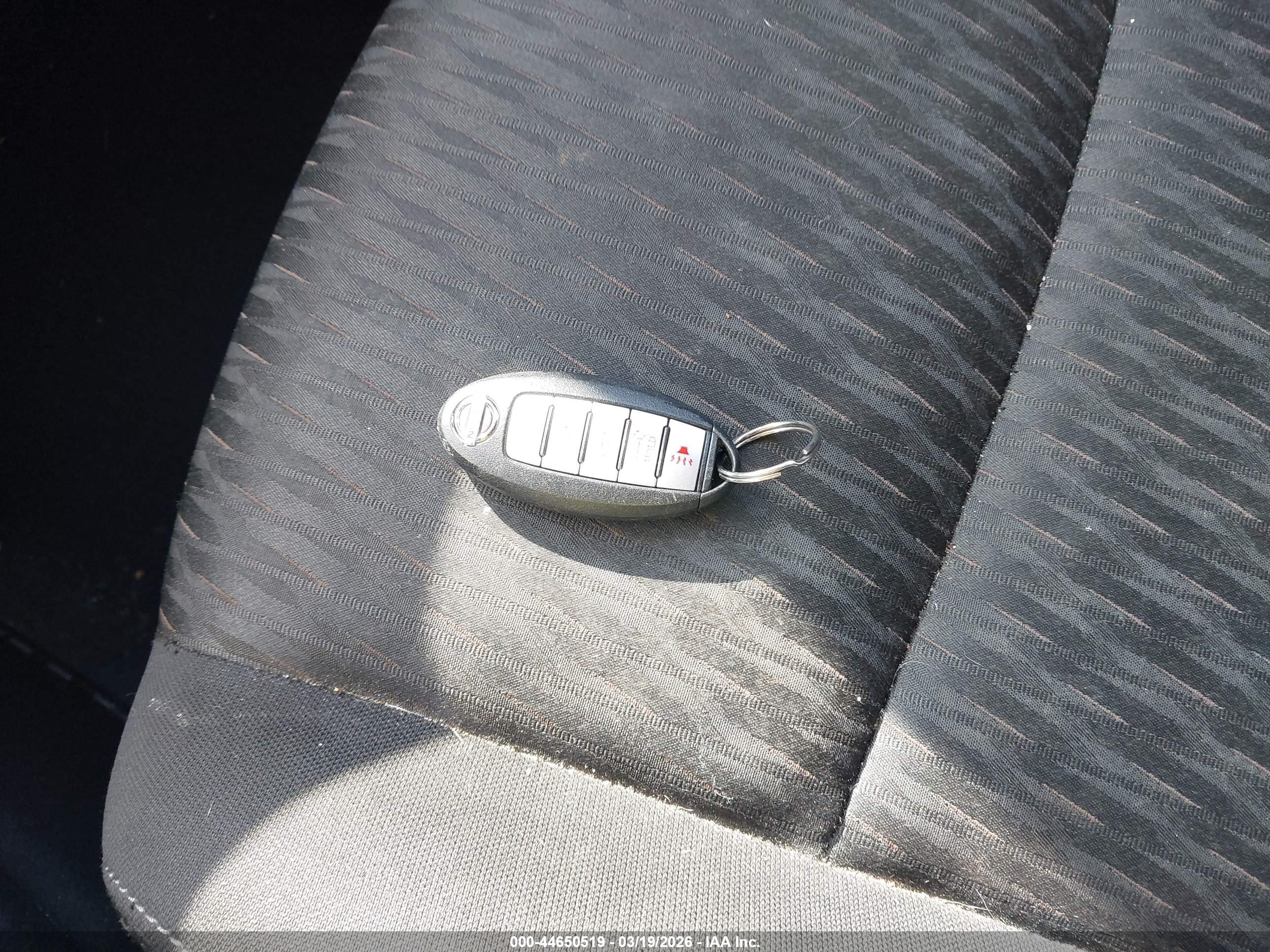 NISSAN ROGUE image 11