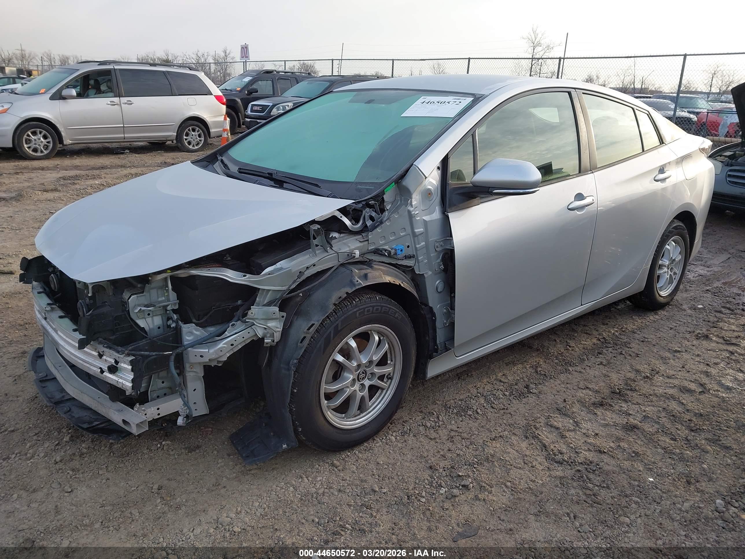 TOYOTA PRIUS image 2