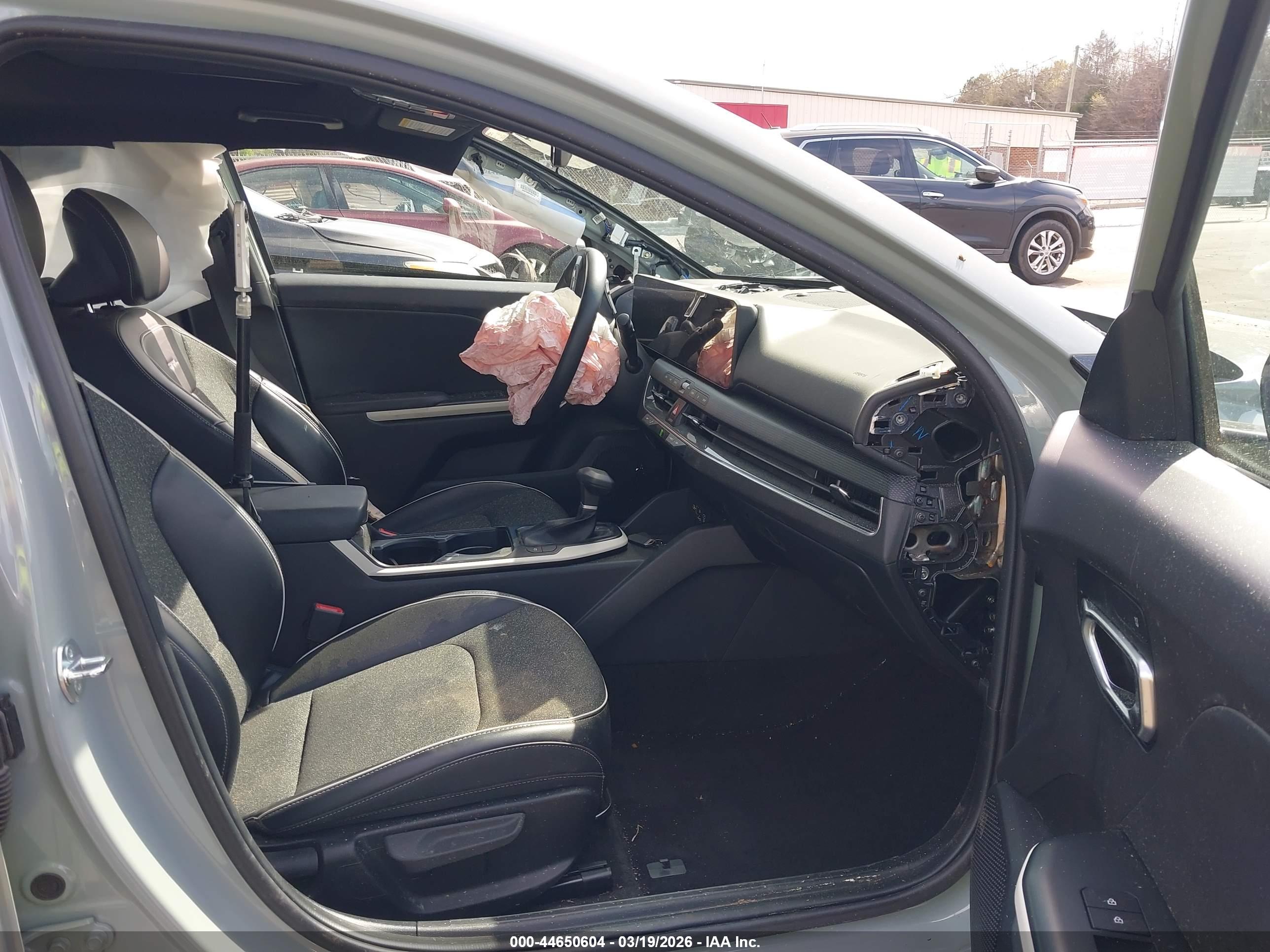 KIA K4 image 5