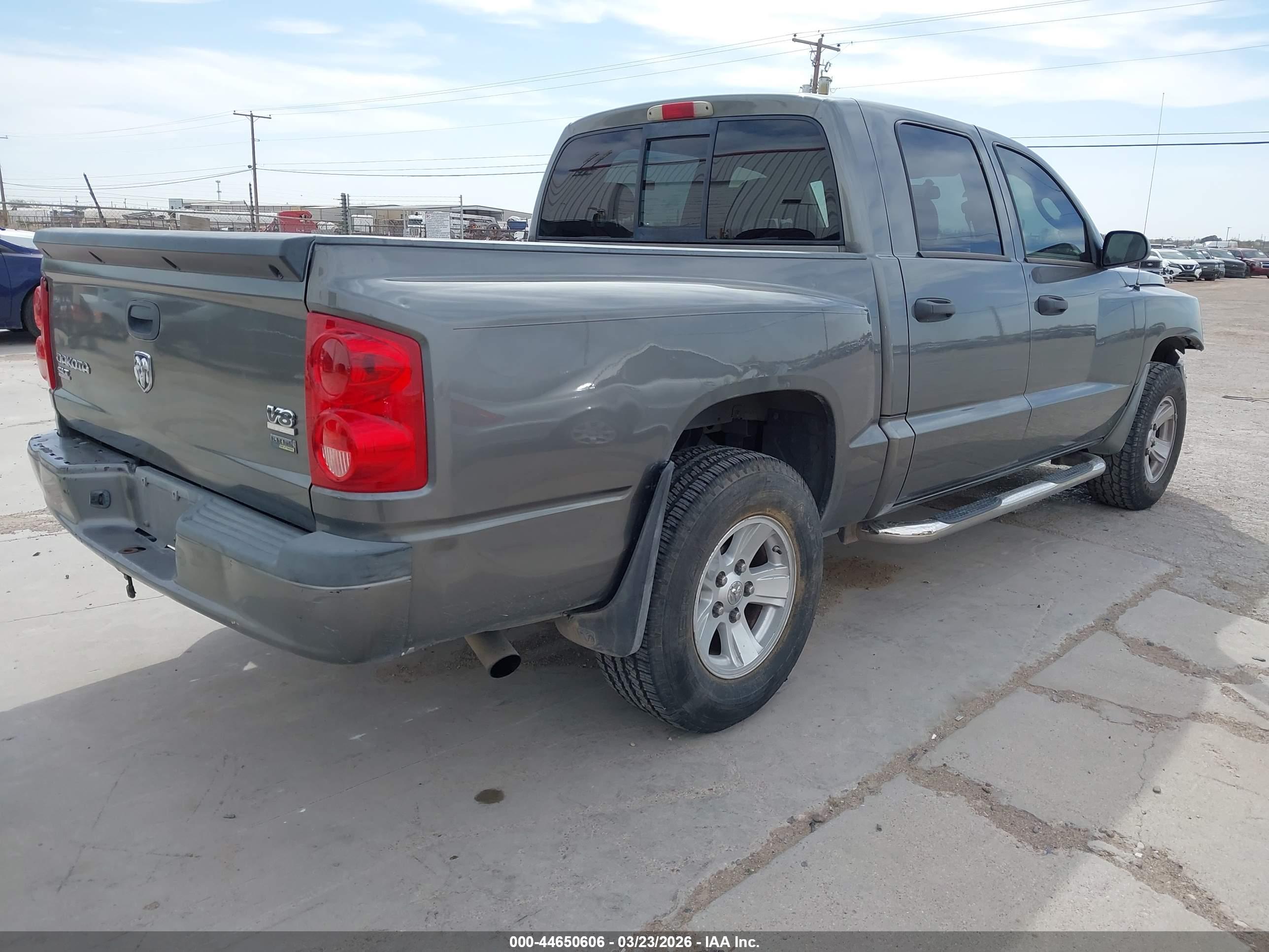 DODGE DAKOTA image 4