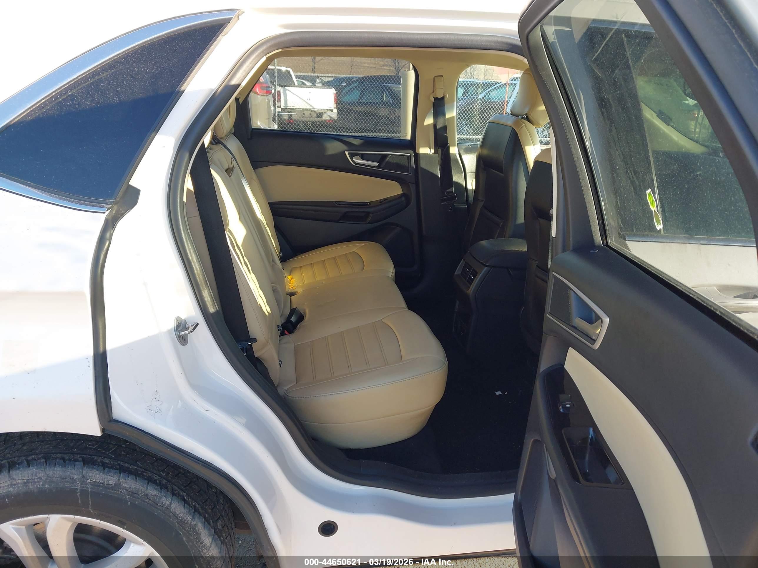 FORD EDGE image 8