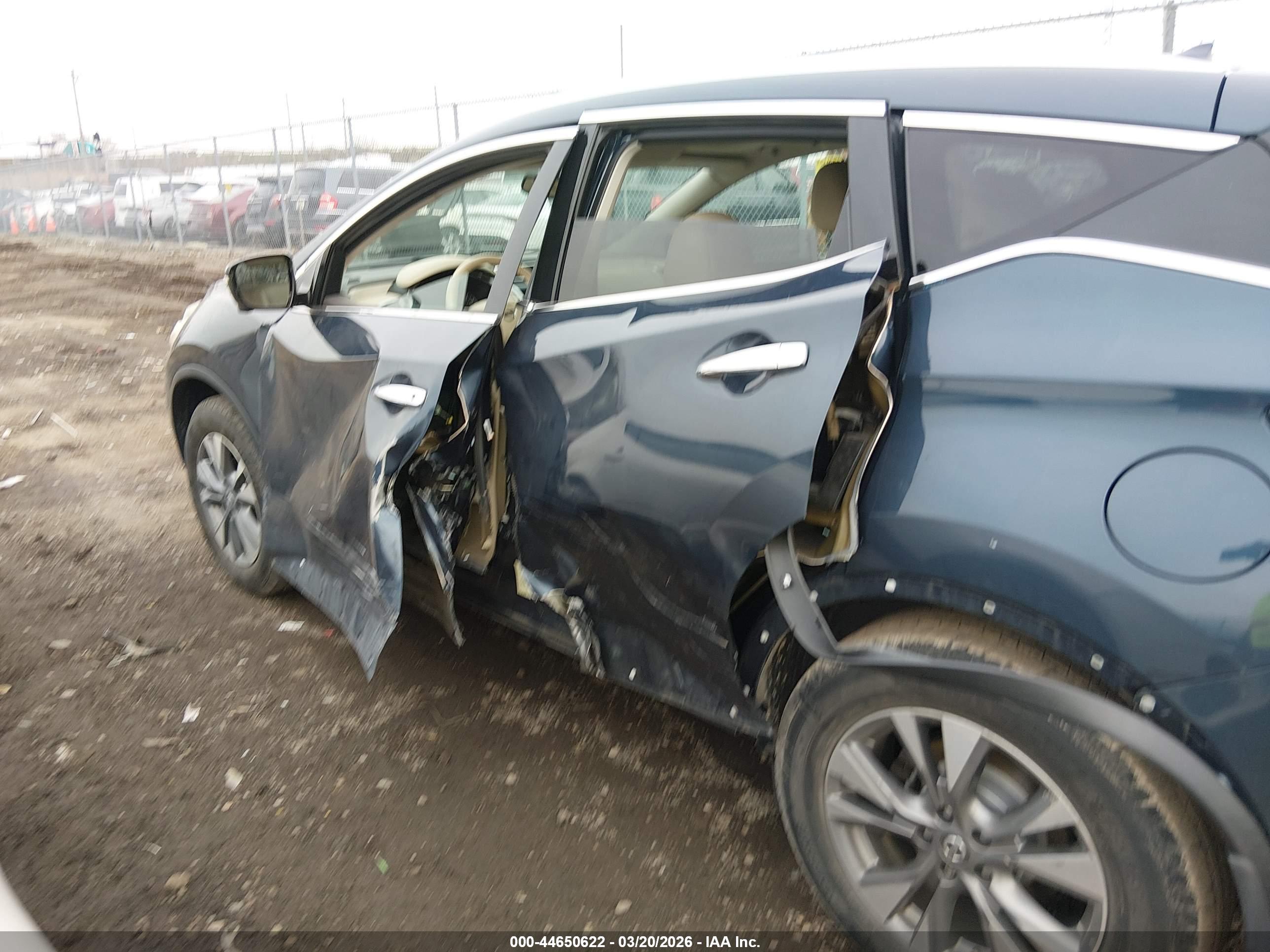 NISSAN MURANO image 6