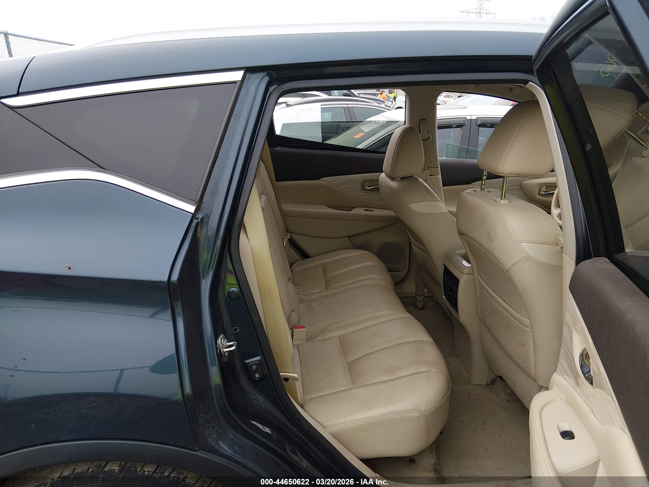 NISSAN MURANO image 8