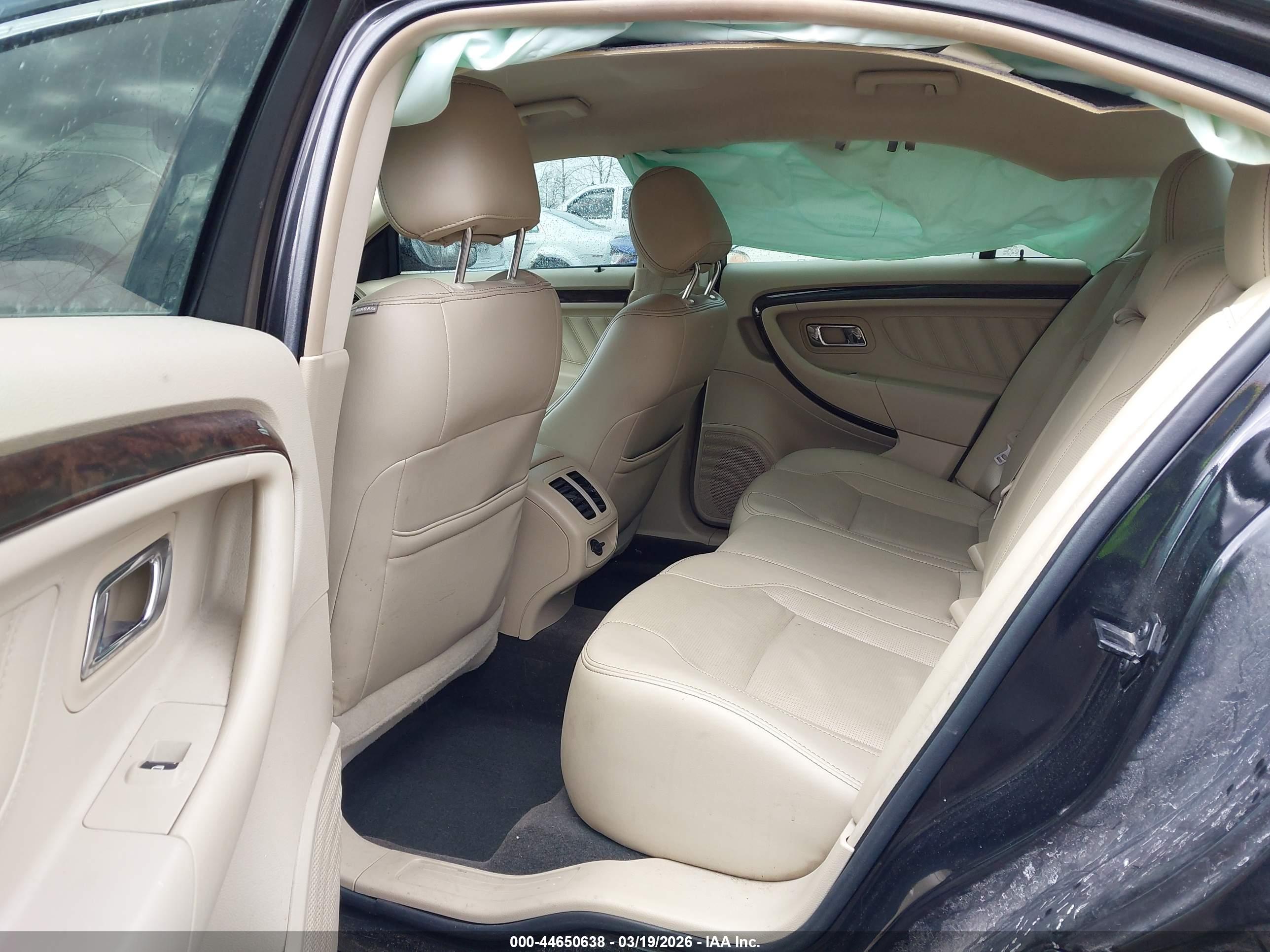 FORD TAURUS image 8