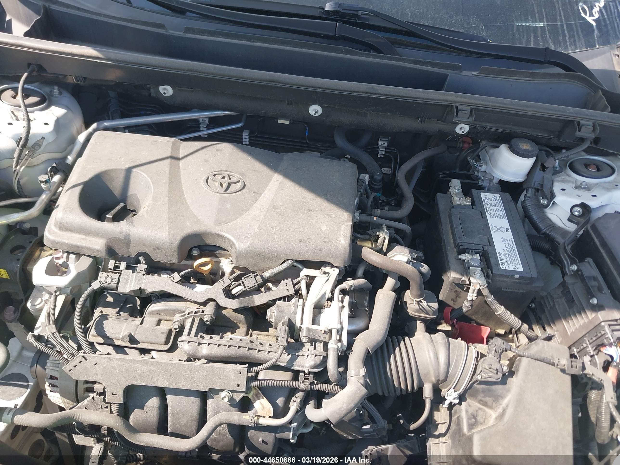 TOYOTA RAV4 image 10