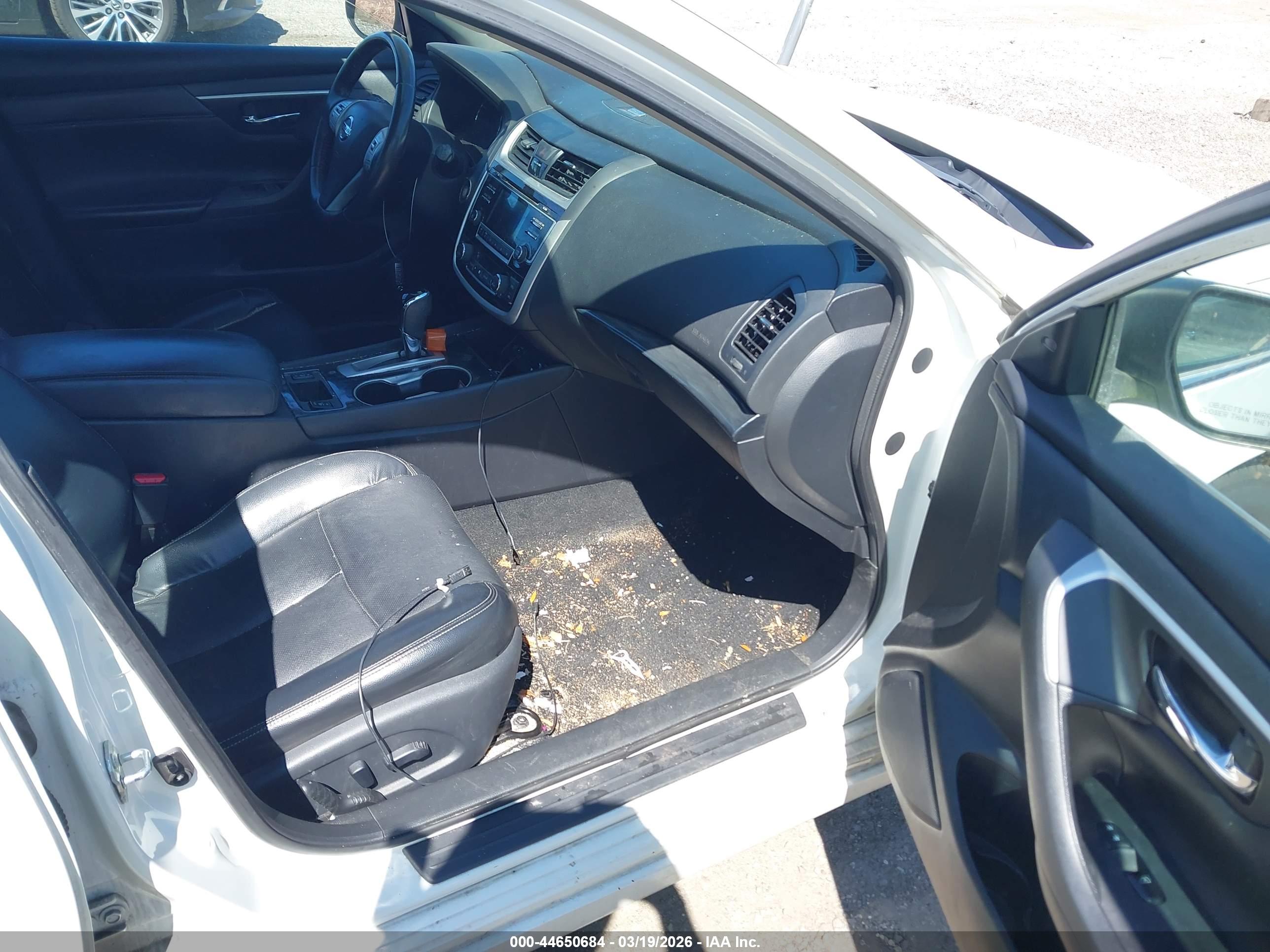 NISSAN ALTIMA image 5