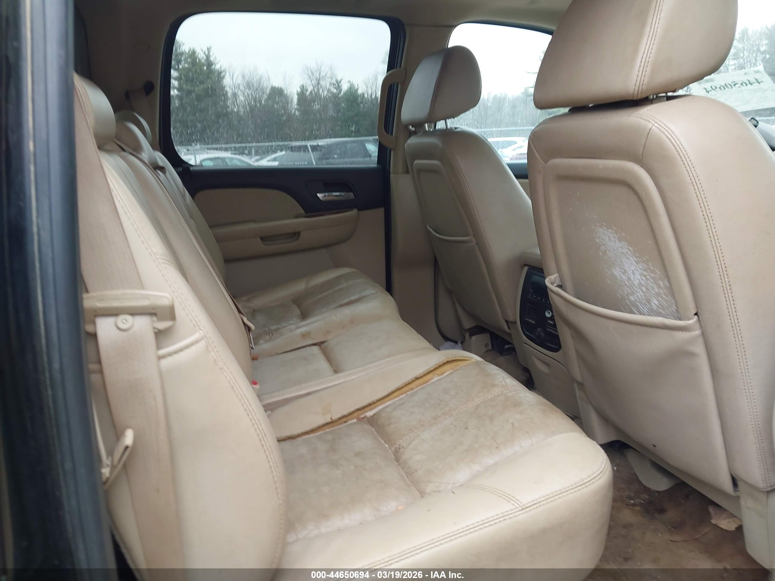 CHEVROLET AVALANCHE image 8