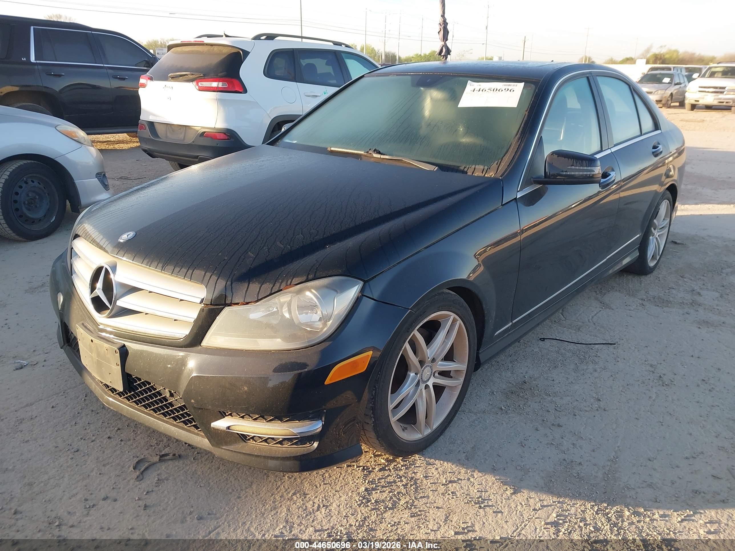 MERCEDES-BENZ C image 2