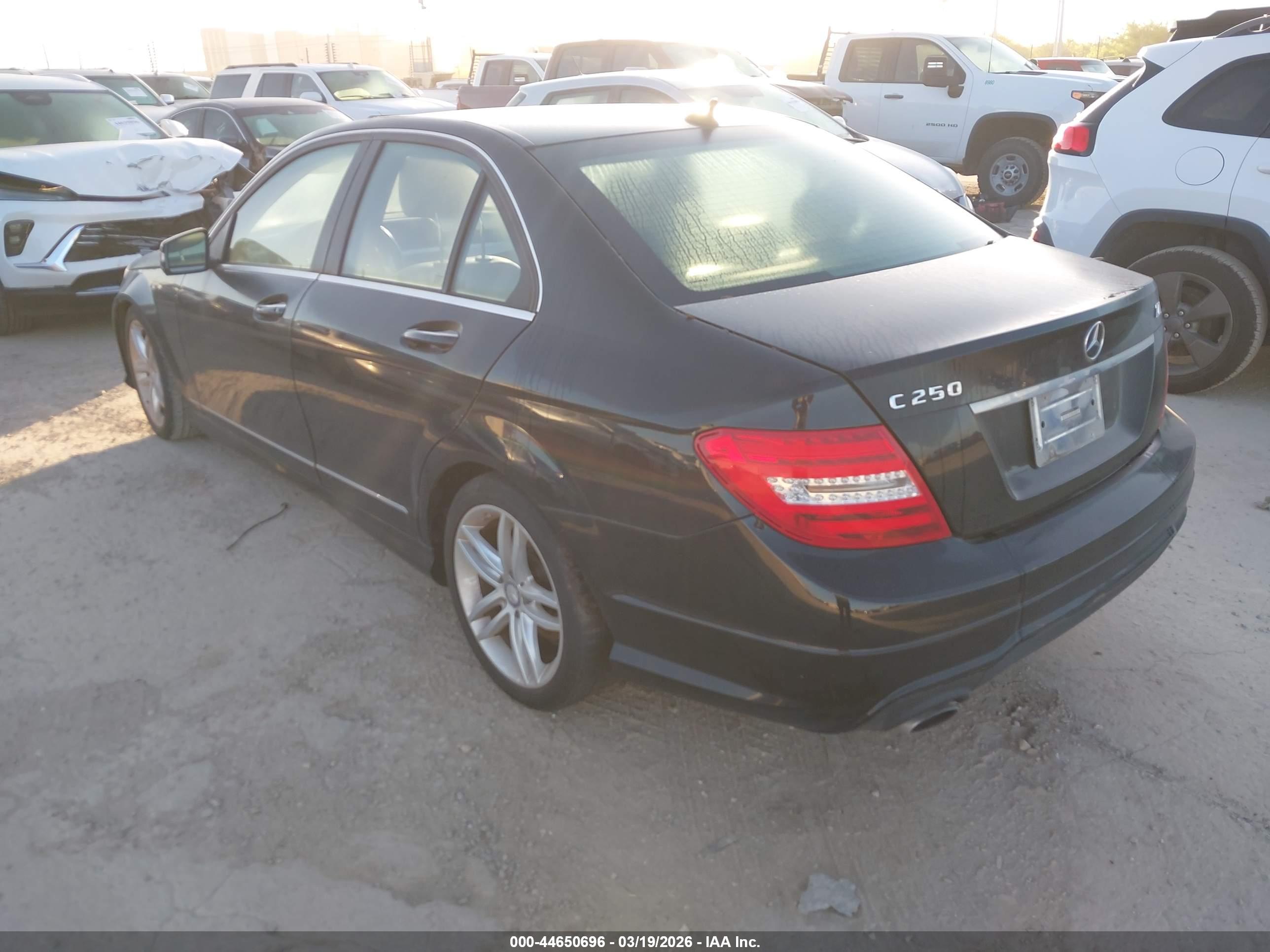 MERCEDES-BENZ C image 3