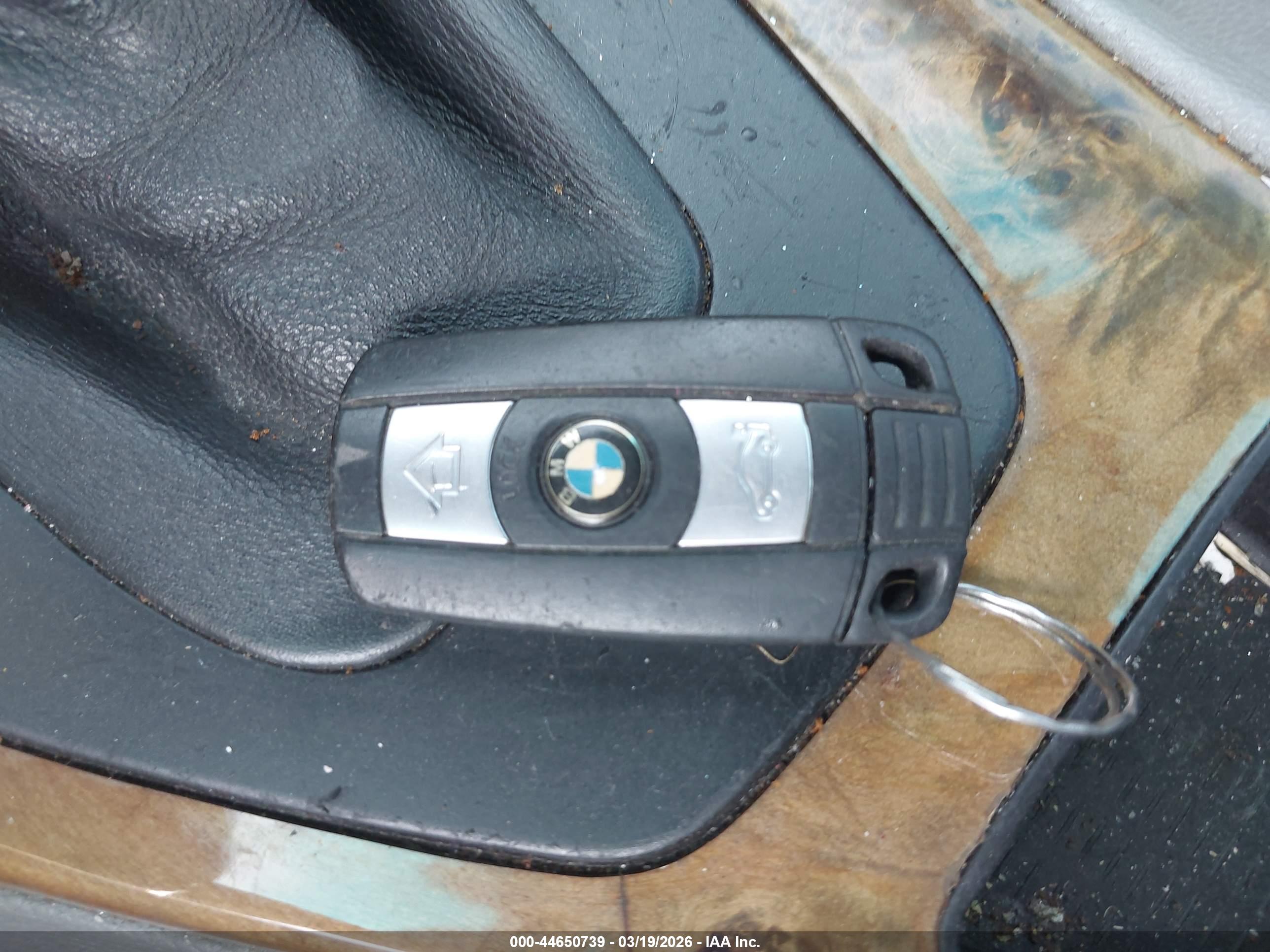 BMW 328I image 11