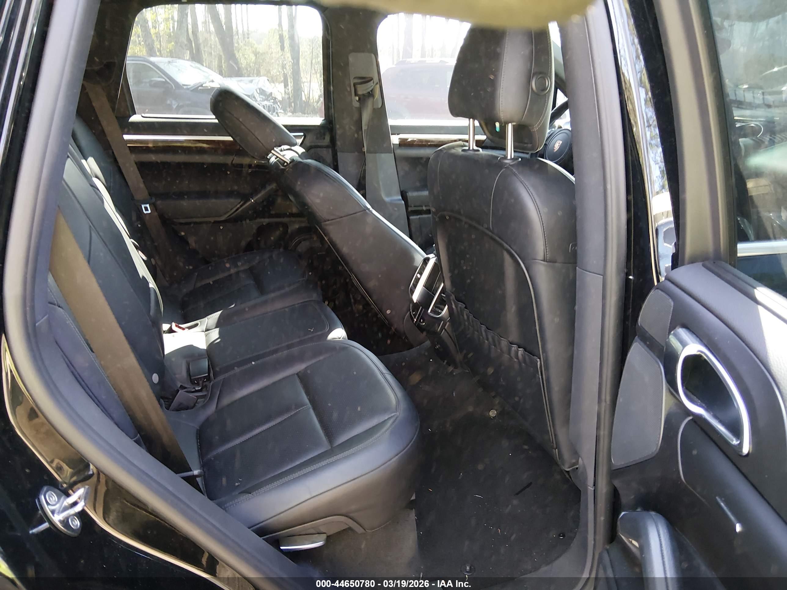 PORSCHE CAYENNE image 8