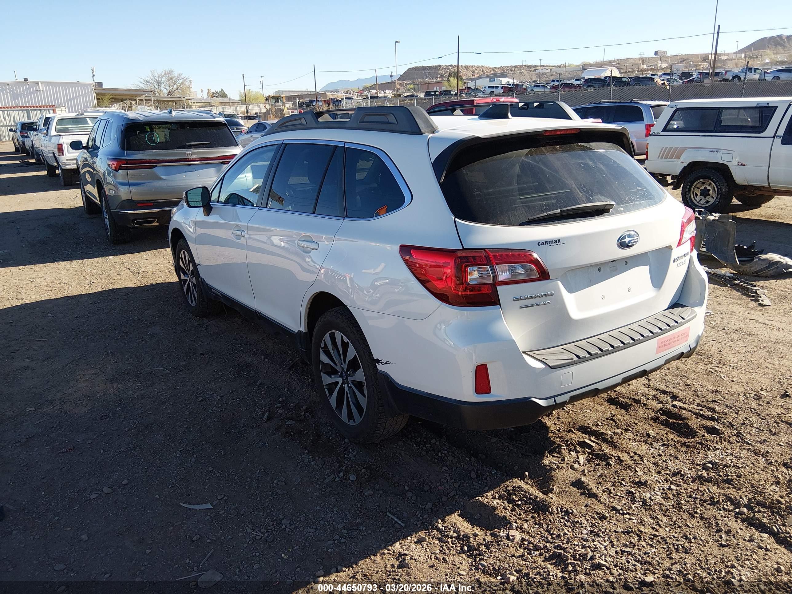 SUBARU OUTBACK image 3