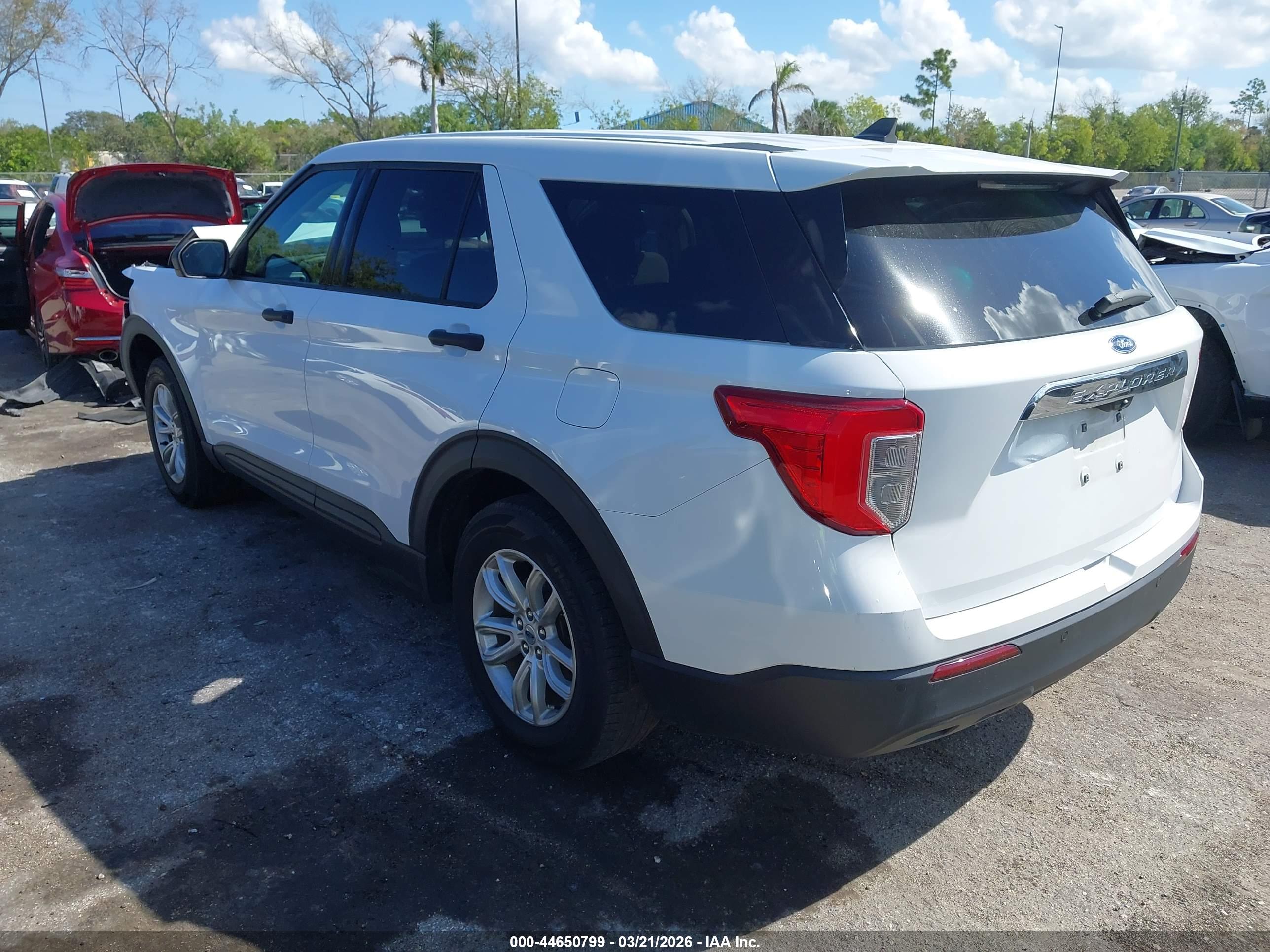FORD EXPLORER image 3